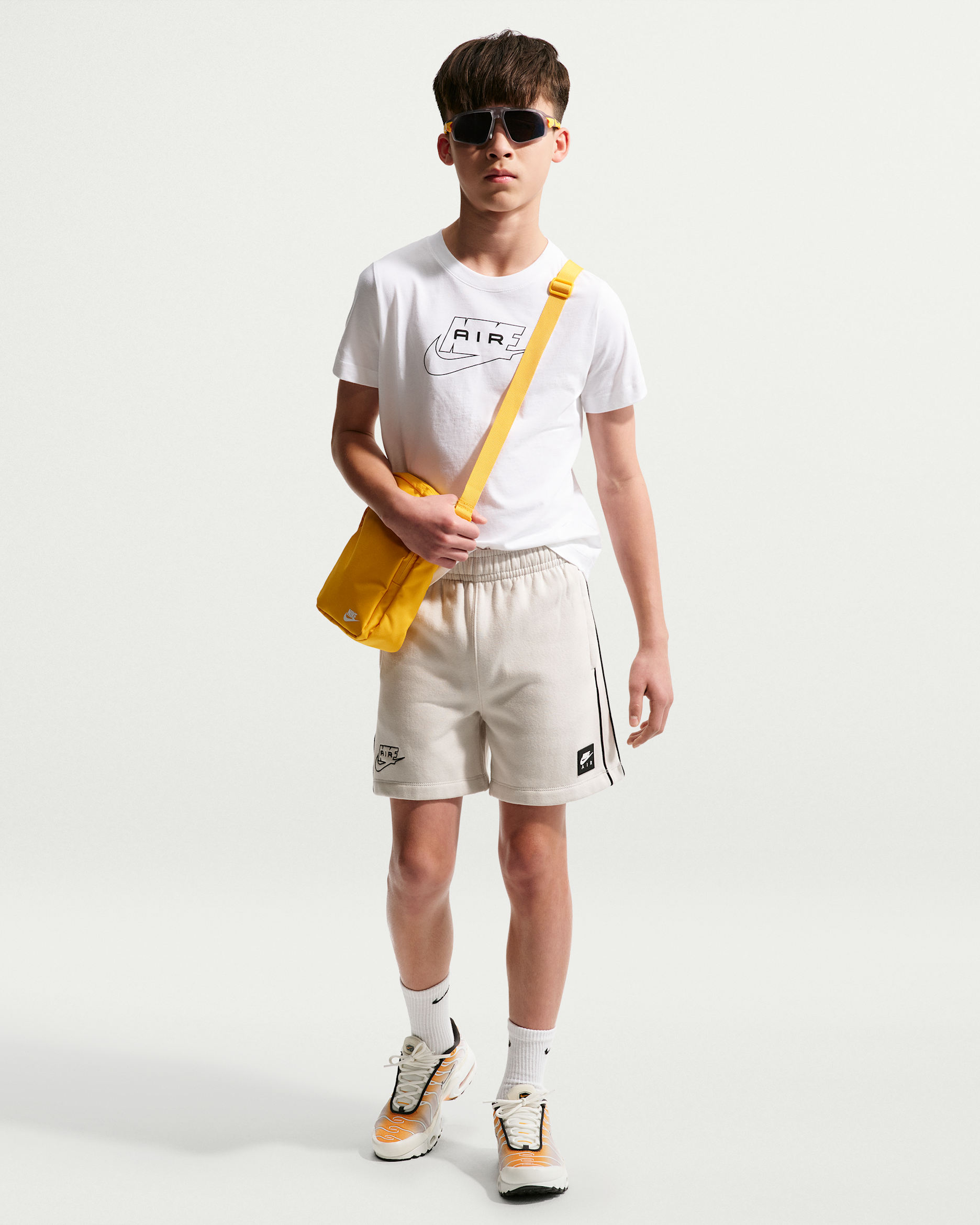 Nike Air Older Kids' Fleece Shorts - Light Bone/Black/Black