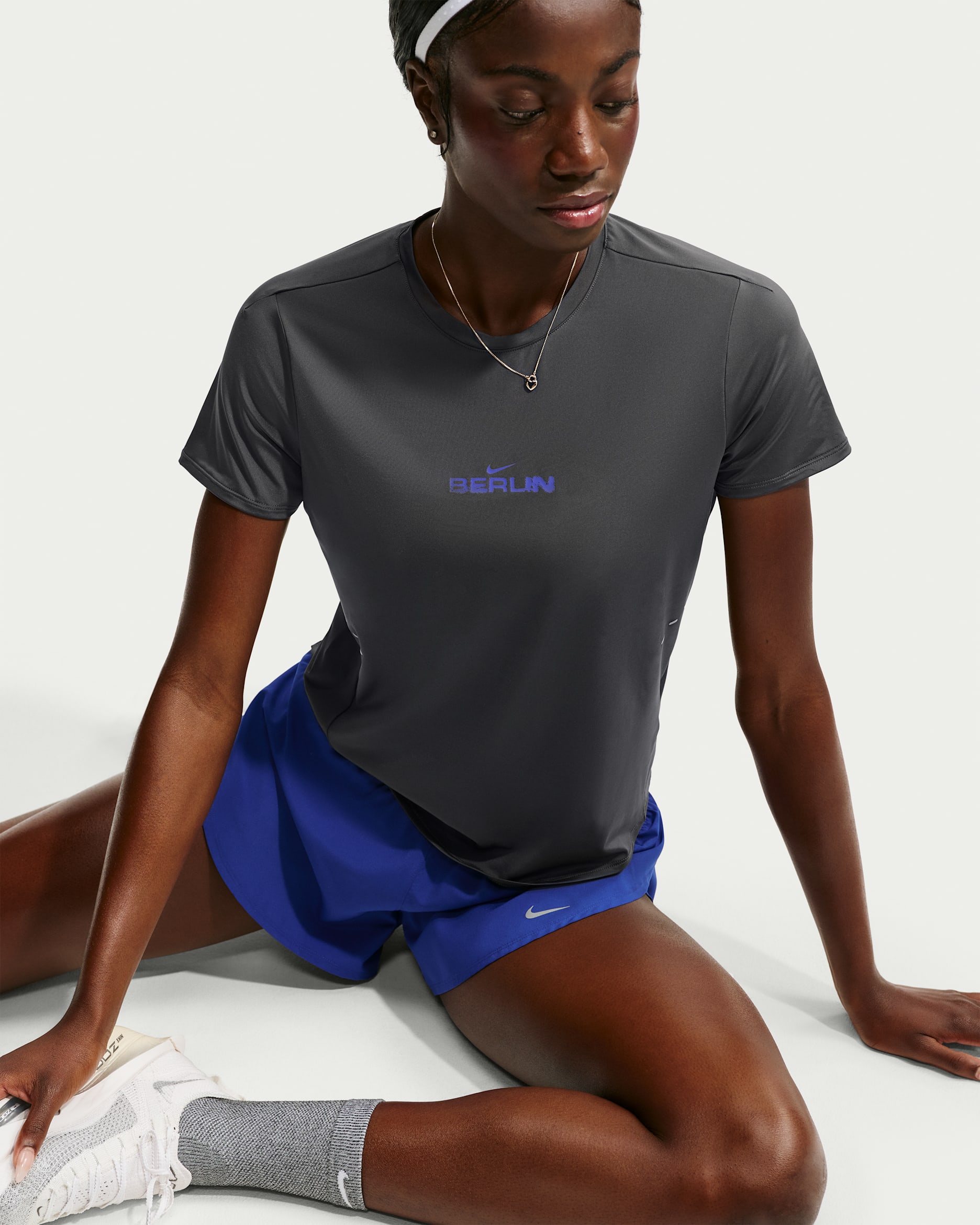 Nike Swift Women's Dri-FIT Short-Sleeve Running Top - Anthracite