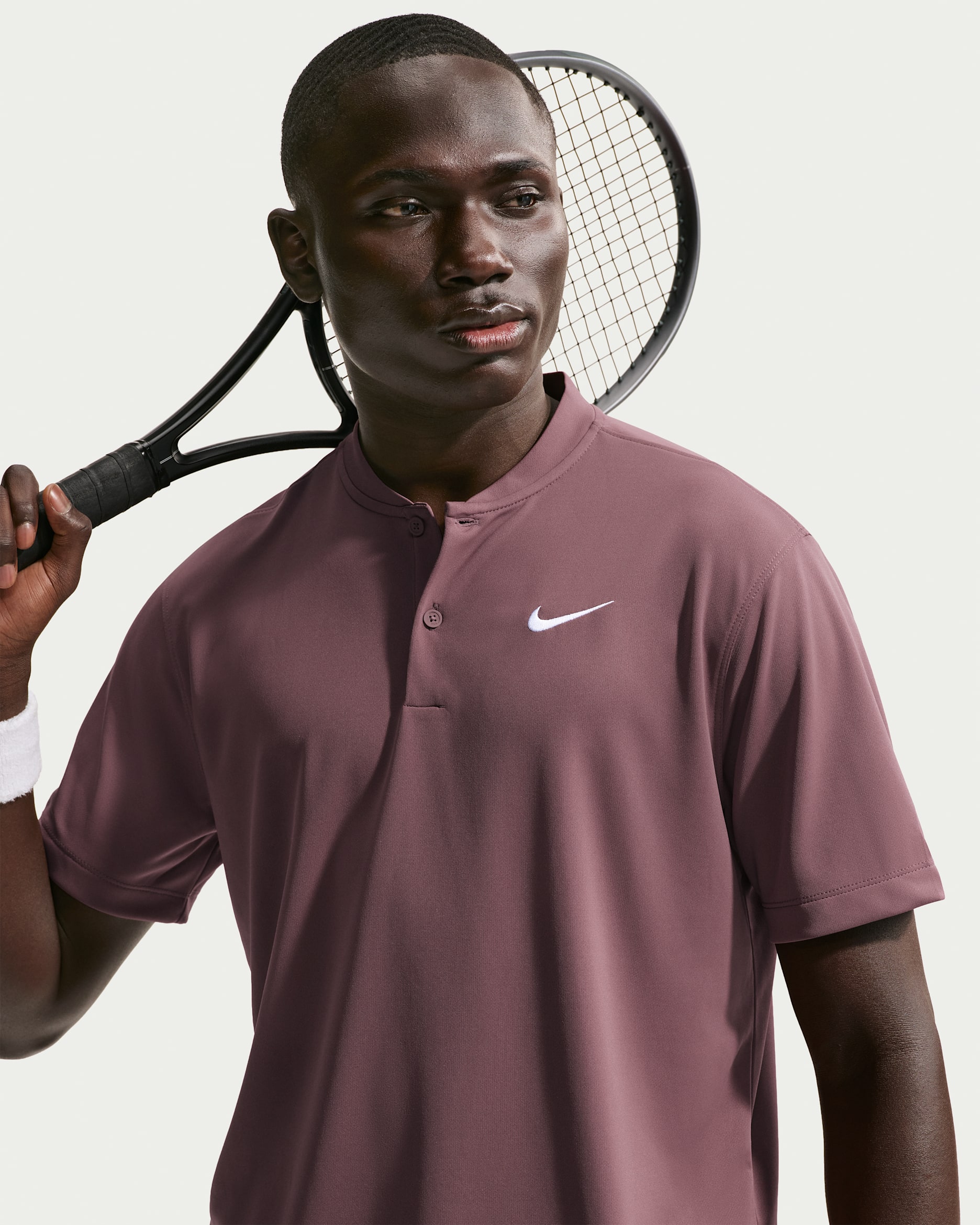 Polo de cuello en v de tenis para hombre NikeCourt Dri-FIT - Tatuaje/Blanco