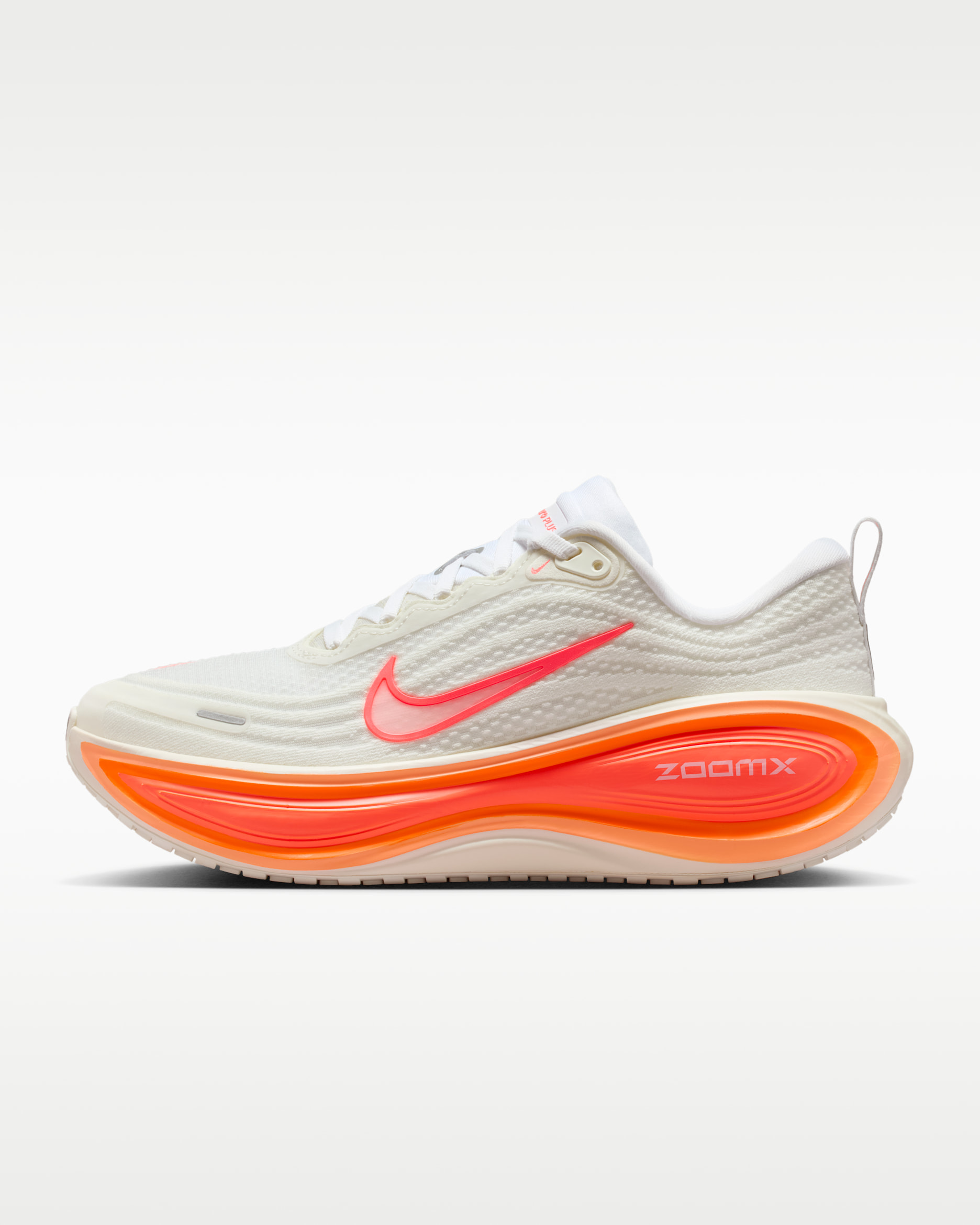 Tenis de correr en pavimento para mujer Nike Vomero Plus - Vela/Blanco/Naranja pulso/Lava cálido