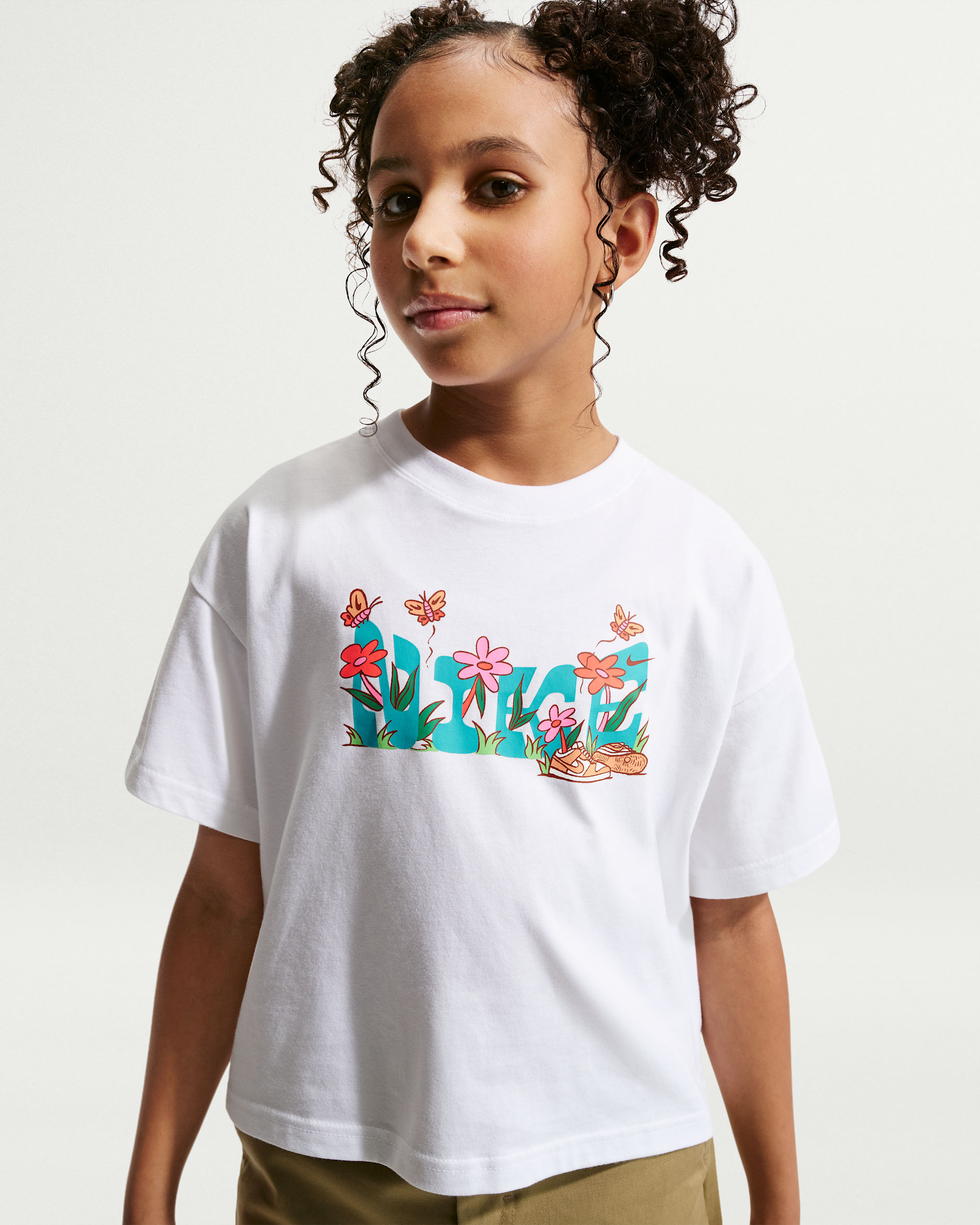 Nike Sportswear Big Kids' (Girls') T-Shirt - White
