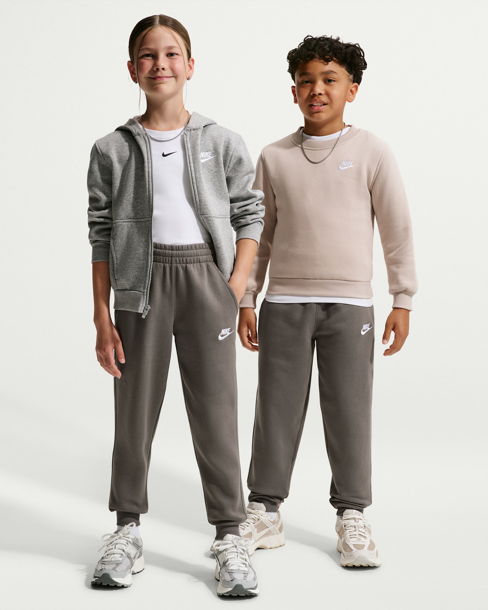 Sweats Nike Sportswear Club Fleece för ungdom - Cave Stone/Vit