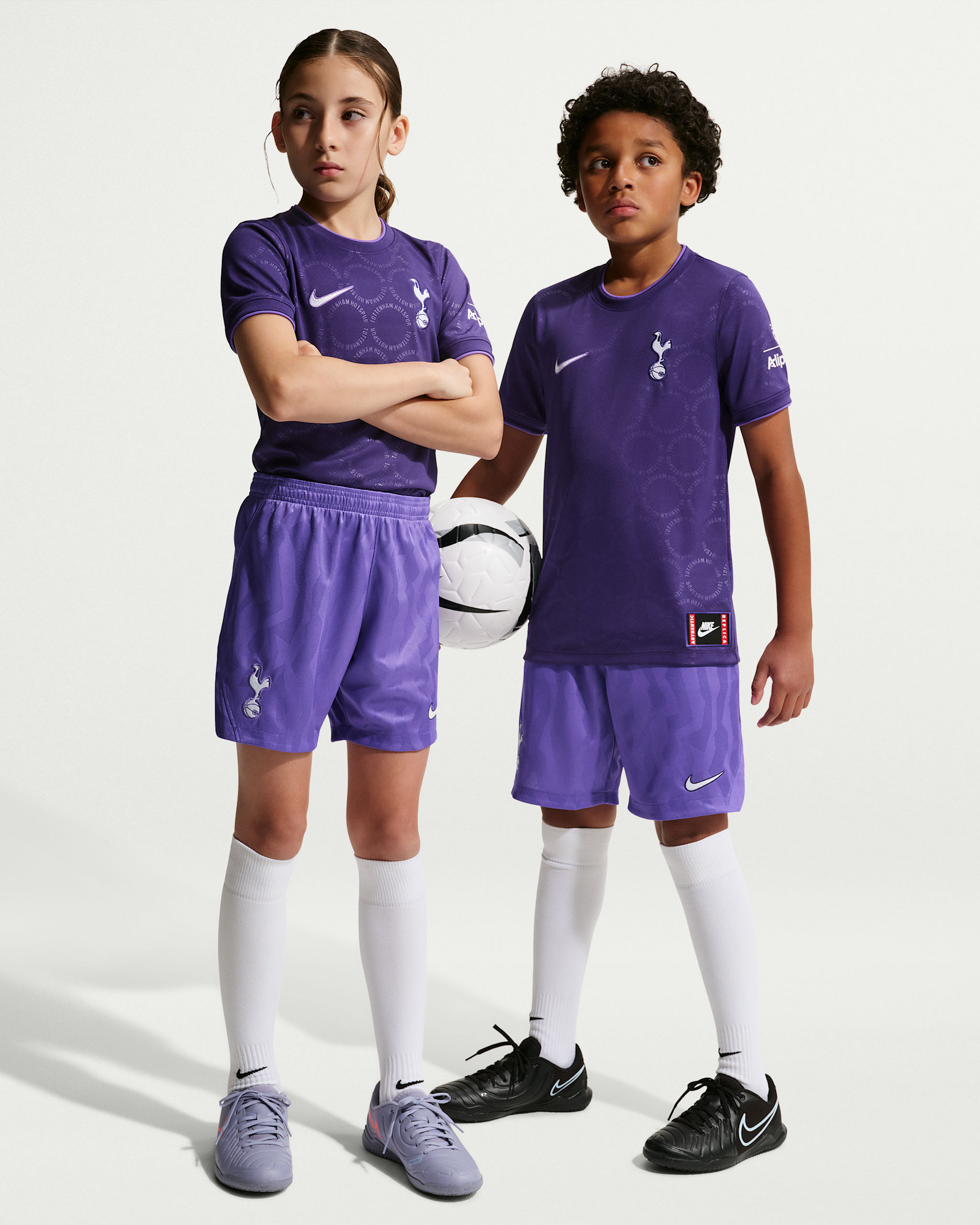 Tottenham Hotspur 2026/27 Stadium Third Older Kids' Nike Dri-FIT Football Replica Shorts - Psychic Purple/White