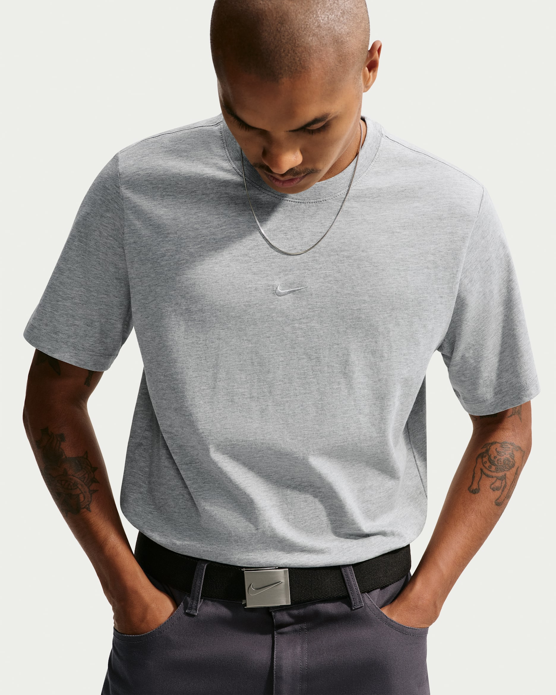Nike Sportswear Men's T-Shirt - Dark Grey Heather/Base Grey