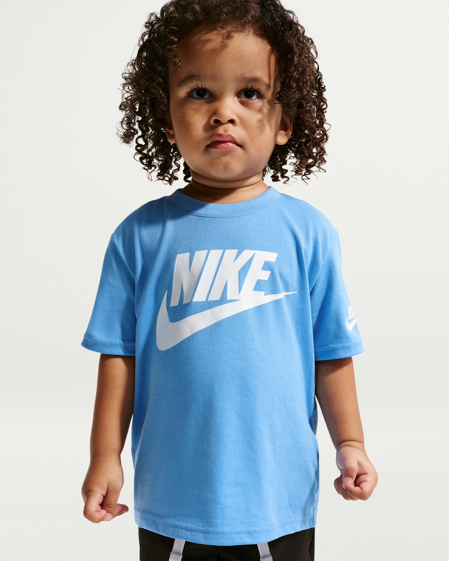 Playera para niños talla pequeña Nike - Azul universitario