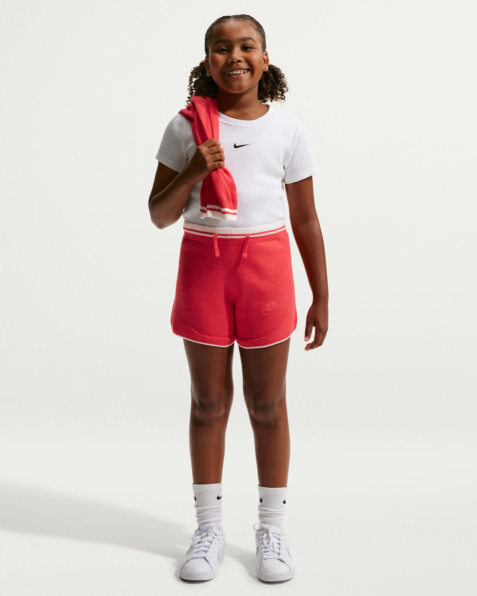 Nike Sportswear genserstrikket treningsshorts til store barn (jente) - Fusion Red/Hvit/Fusion Red