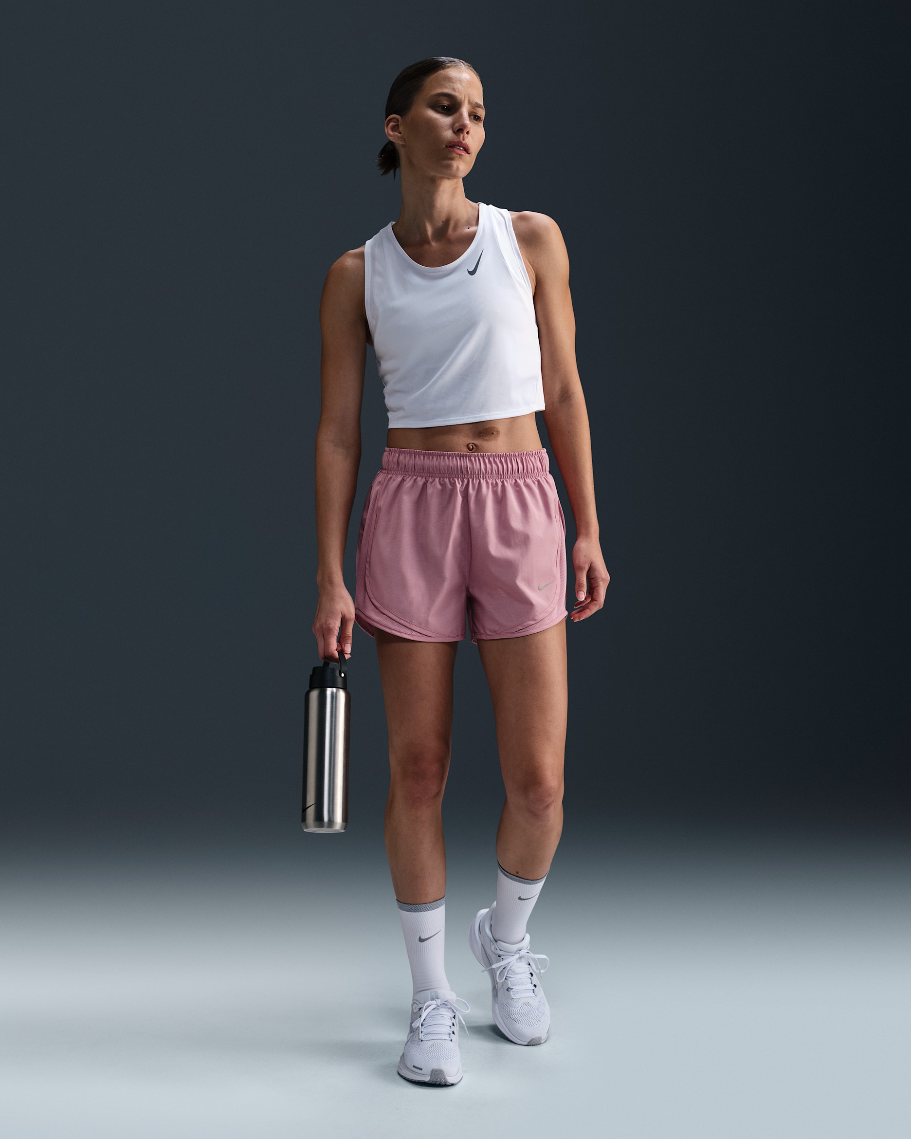 Shorts de correr Dri-FIT de tiro medio con forro de ropa interior para mujer Nike Tempo - Rosa elemental/Jaspeado/Rosa elemental