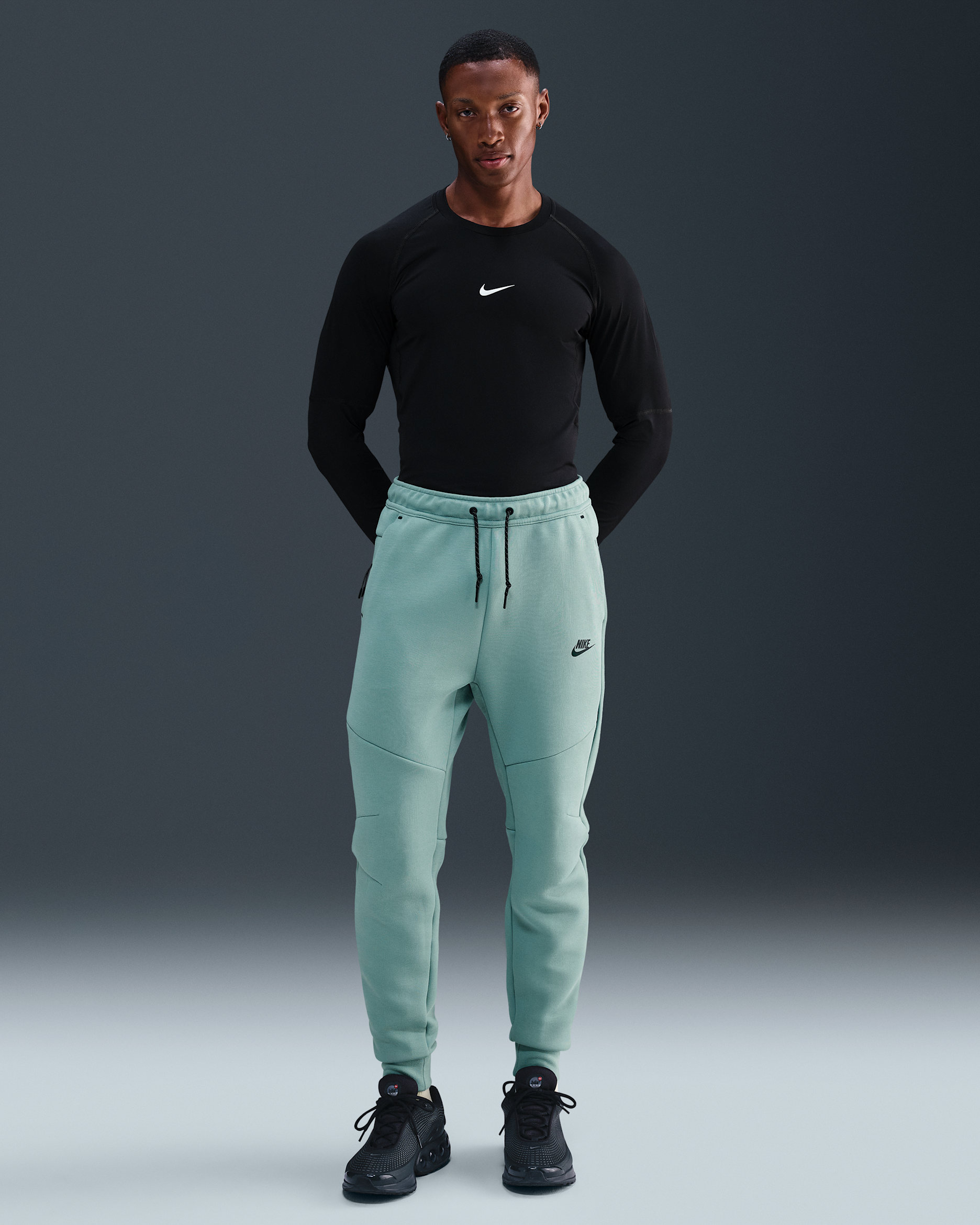 Nike Tech Men's Fleece Joggers - Cannon/Black