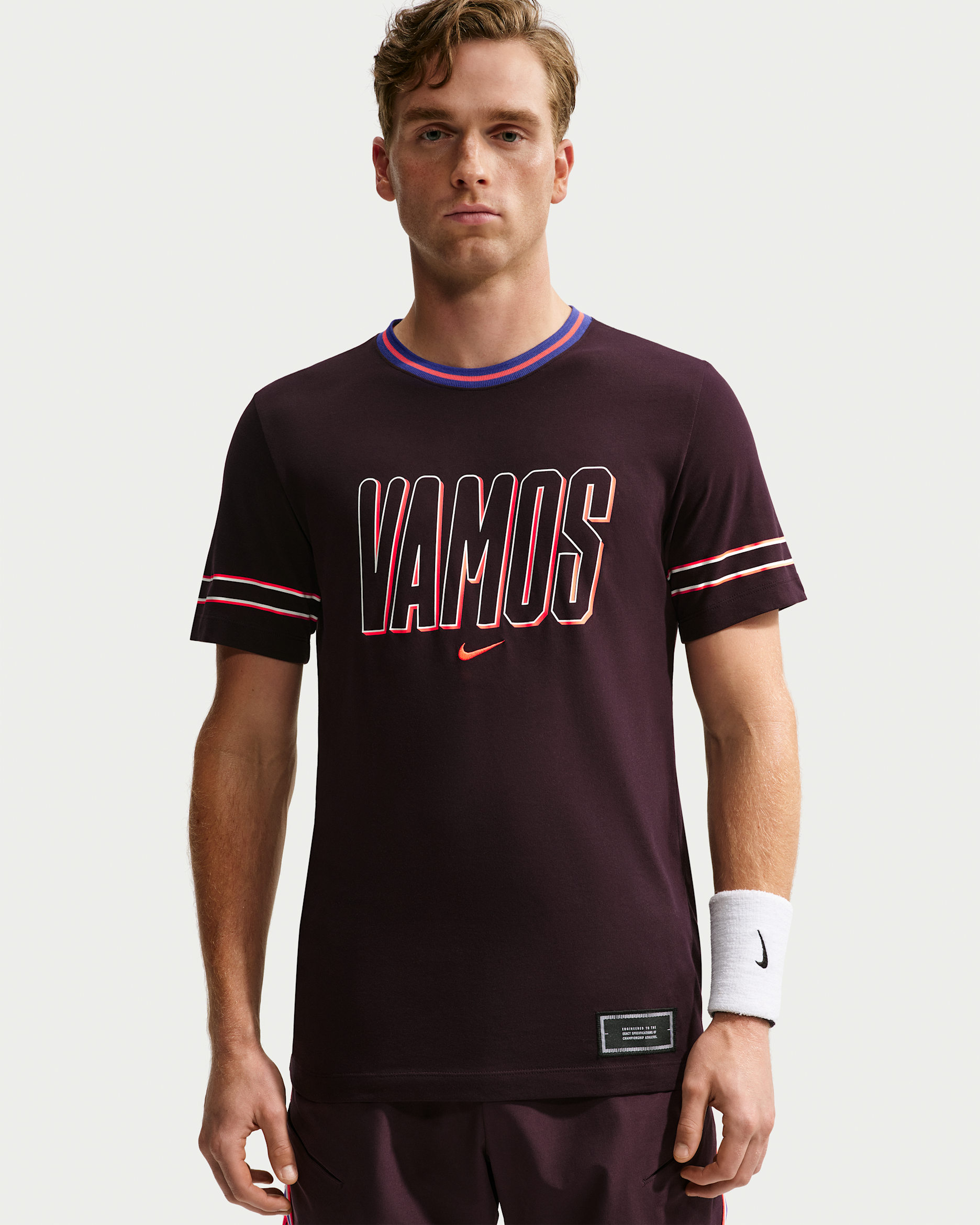 Carlos Alcaraz Men's NikeCourt Dri-FIT Tennis T-Shirt - Burgundy Ash