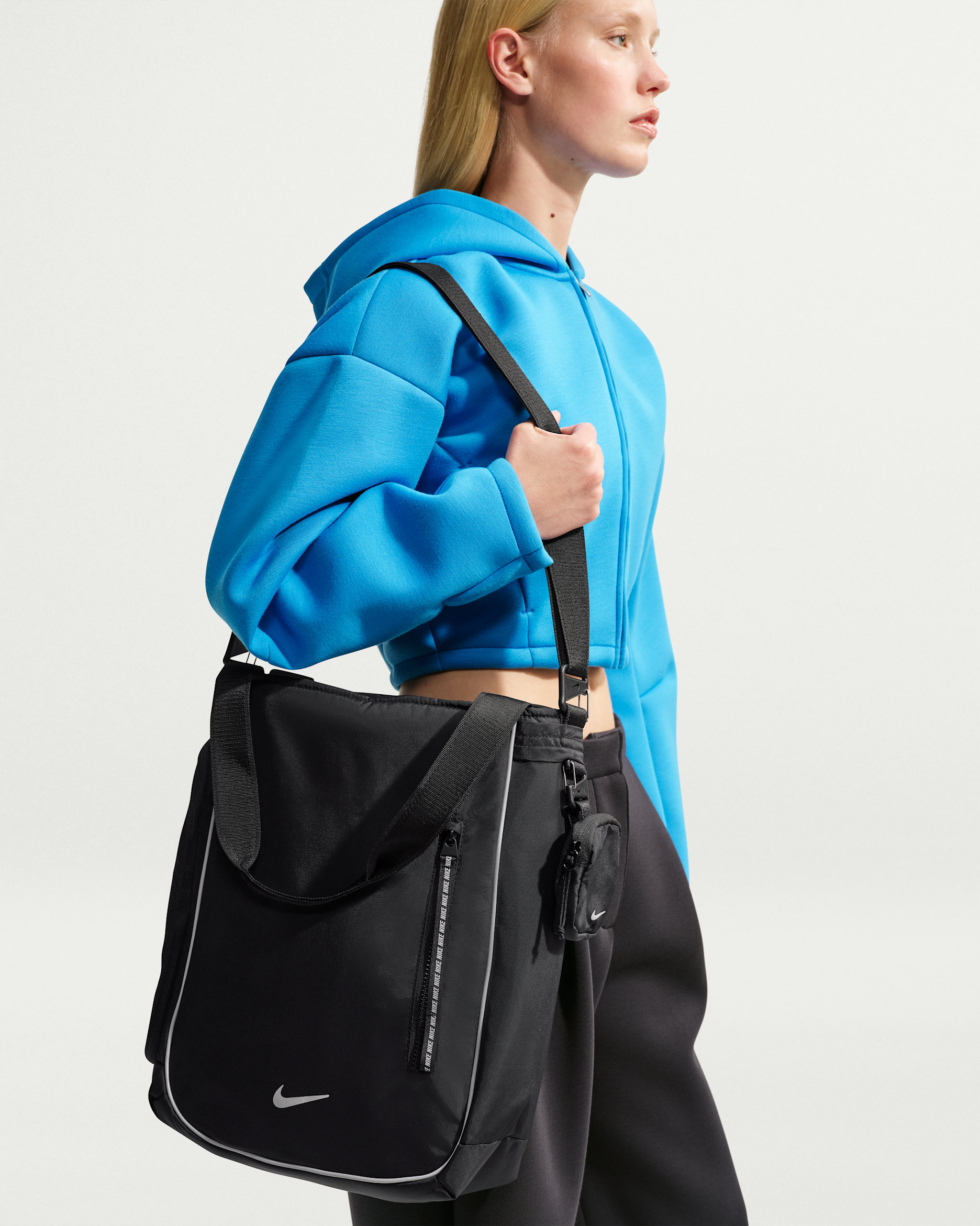 Nike Commute Tragetasche (20 l) - Schwarz/Schwarz/Reflect Silver