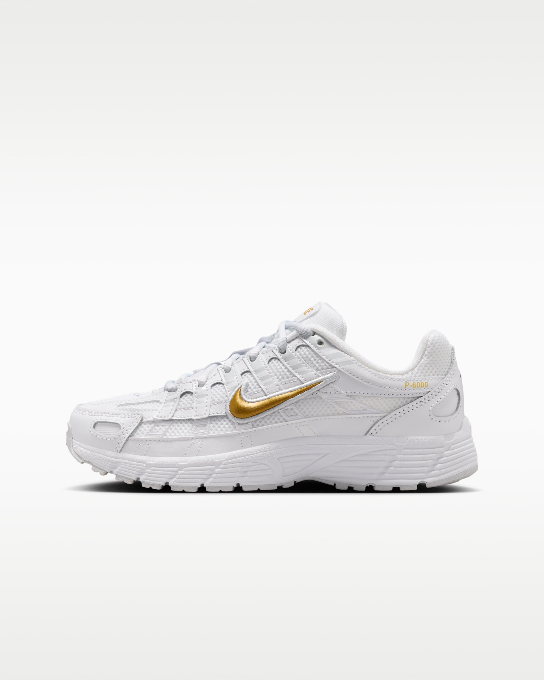 Buty dla dużych dzieci Nike P-6000 - Biel/Pure Platinum/Metallic Gold