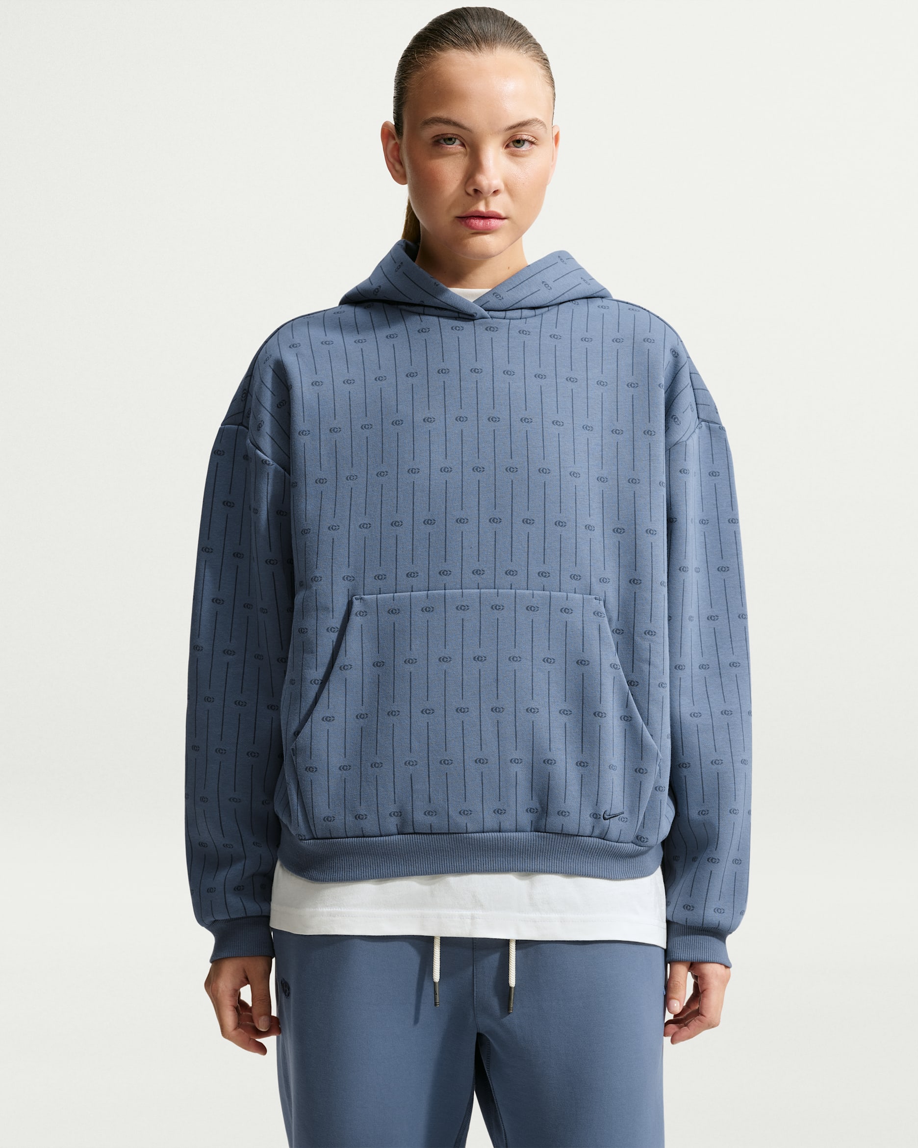 Sudadera con gorro sin cierre de básquetbol cepillada para mujer Caitlin Clark Standard Issue - Azul difuso/Marfil pálido/Trueno azul