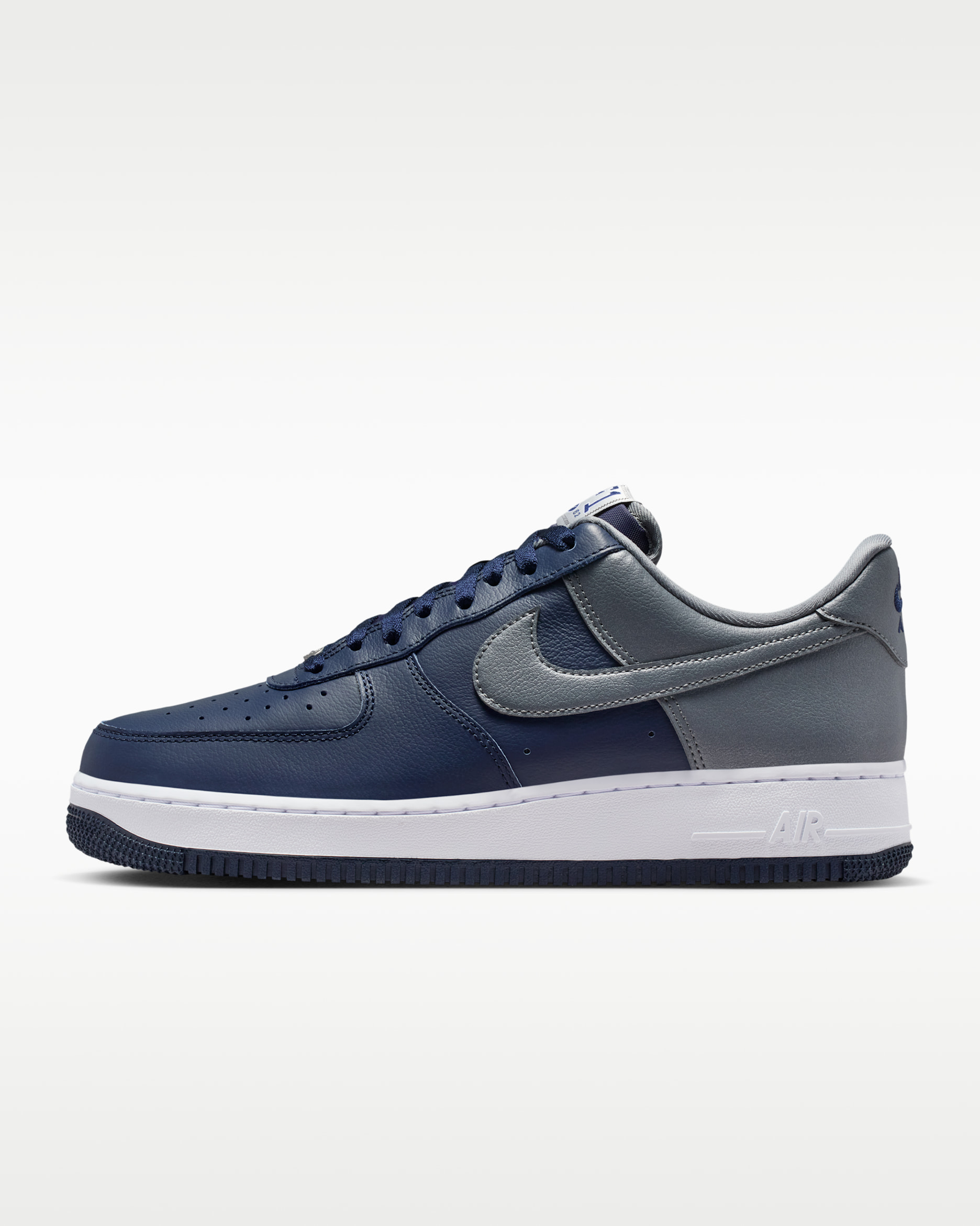 Chaussure Nike Air Force 1 '07 LV8 pour homme - Obsidian/Game Royal/Blanc/Smoke Grey