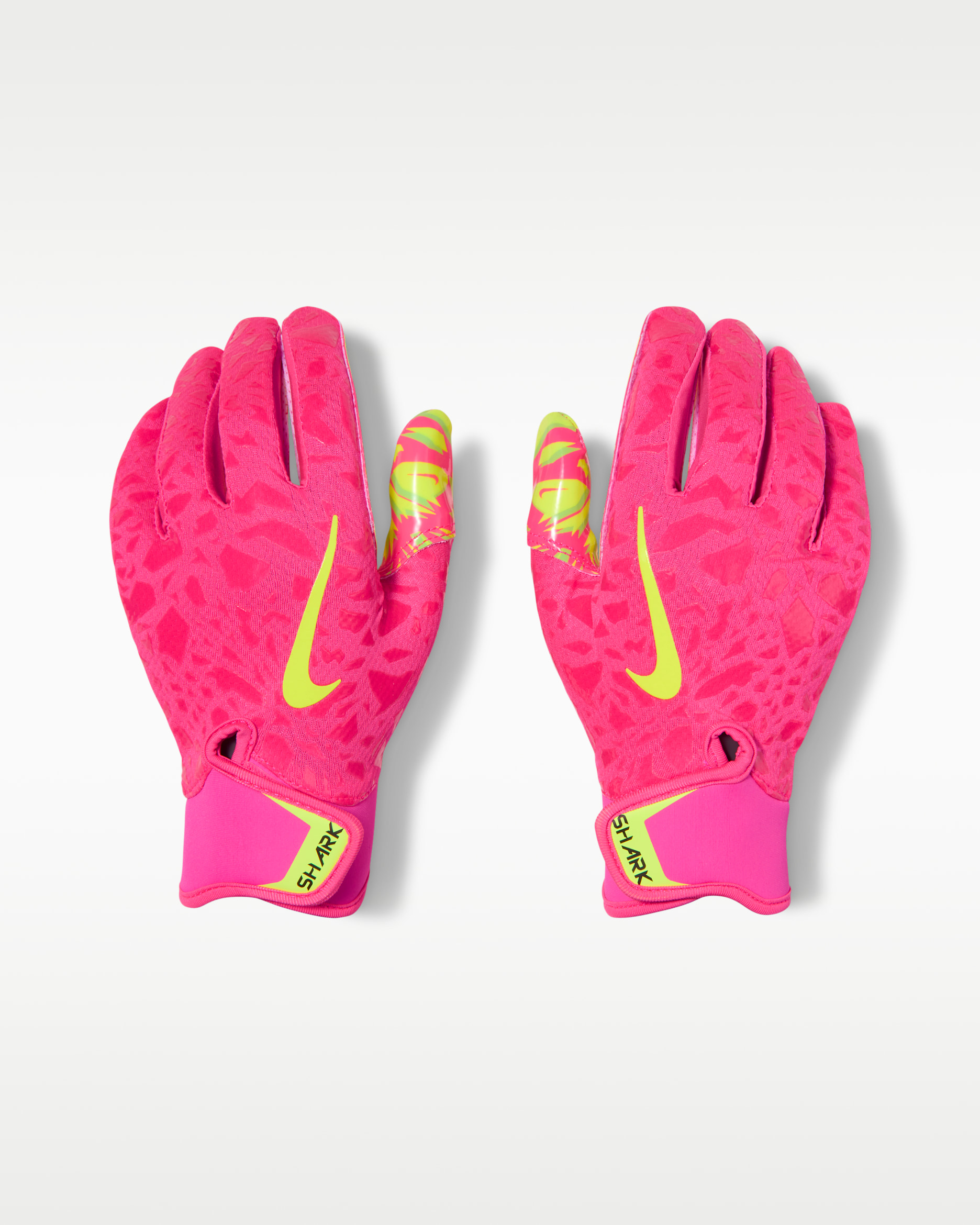 Nike Shark 2.0 Big Kids' Football Gloves (1 Pair) - Hyper Pink/Volt