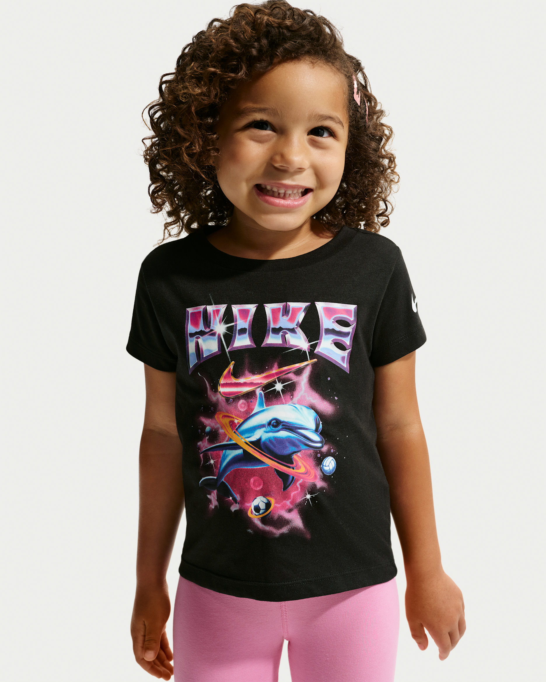 Playera infantil con gráfico de delfín Nike - Negro