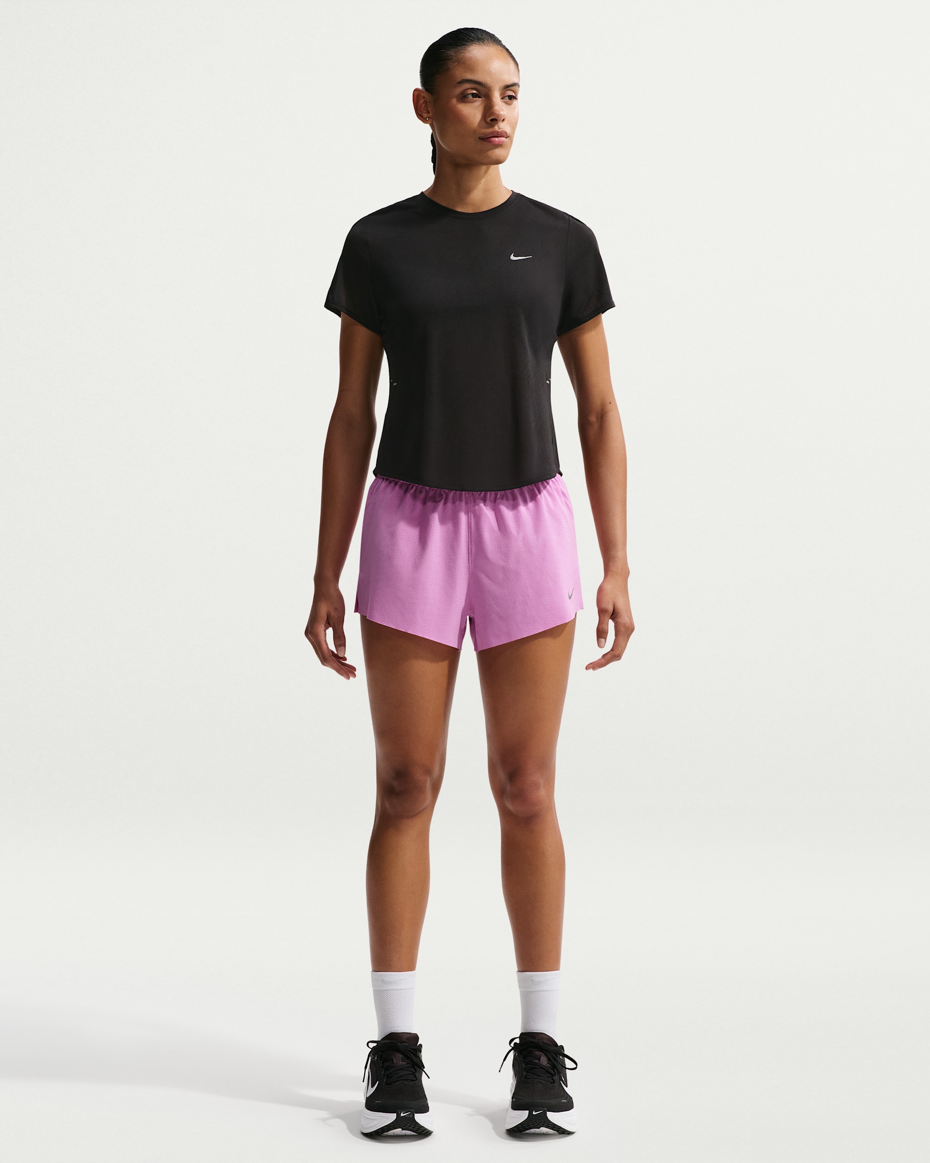 Nike Swift Breathe Women's Dri-FIT Mid-Rise 6.5cm (approx.) Brief-Lined Running Shorts - Light Magenta/Photon Dust/White