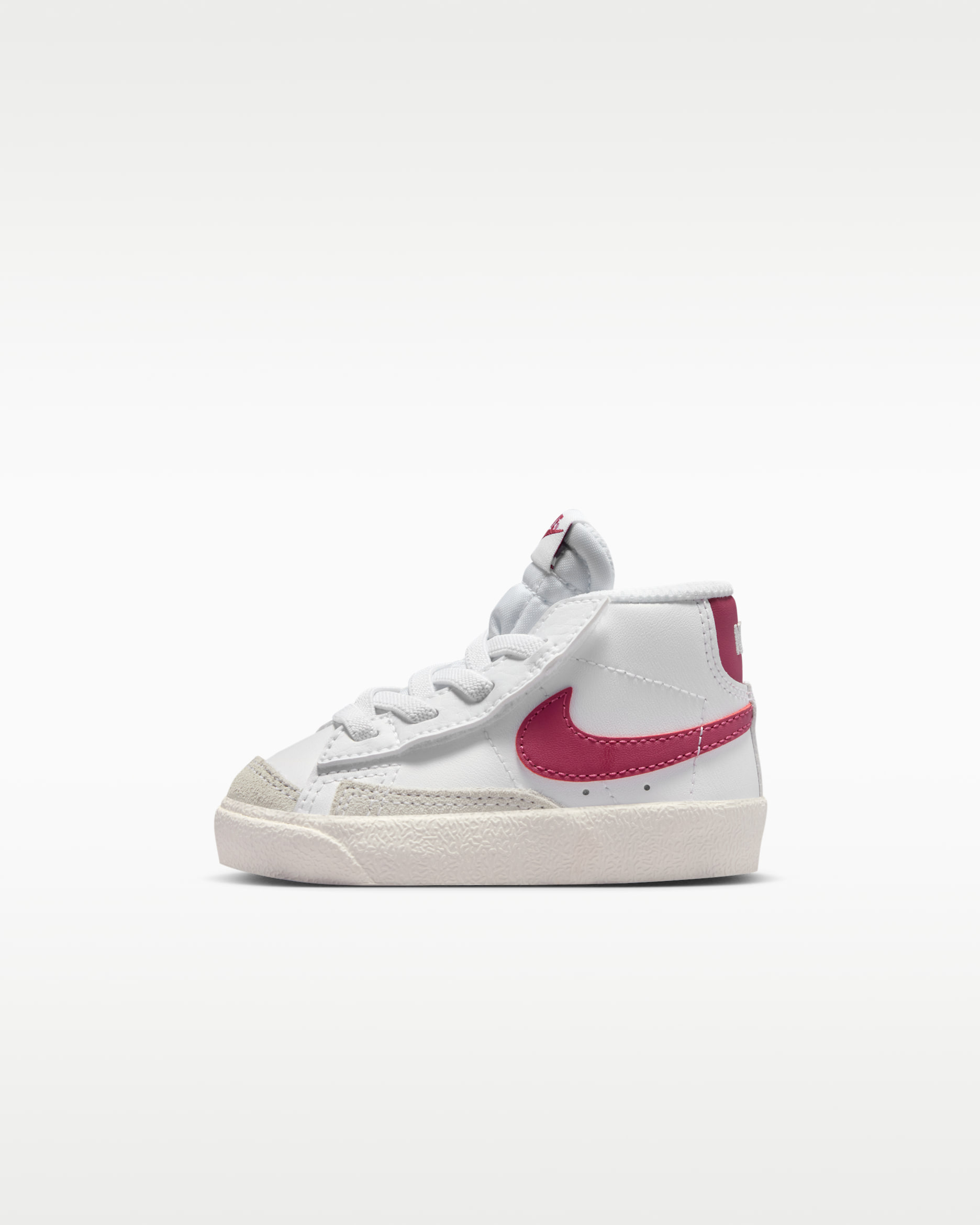 Tenis para bebé e infantil Nike Blazer Mid '77 - Blanco/Vela/Remolacha dulce