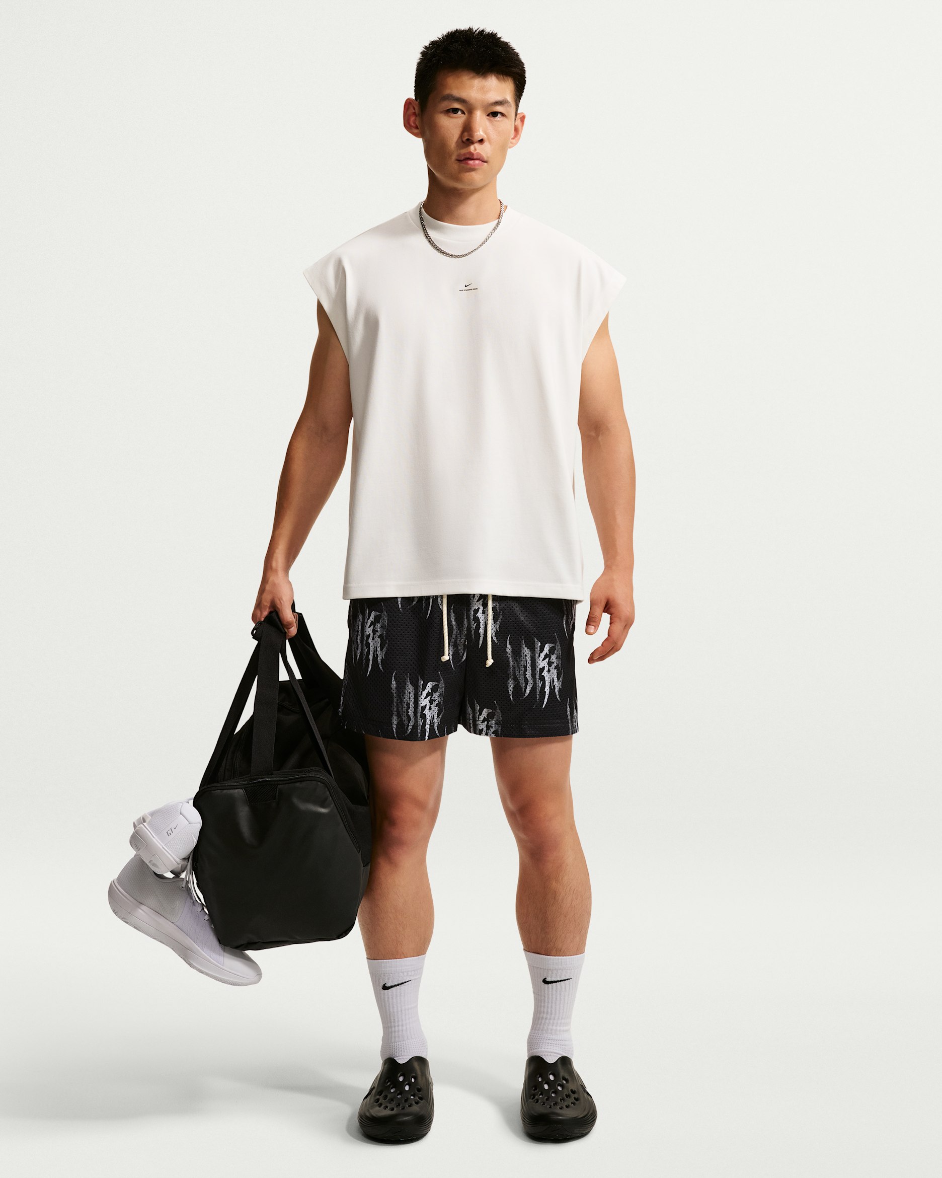 Nike Standard Issue Men's Practice Mesh 12.5cm (approx.) Basketball Shorts - Black/Pale Ivory