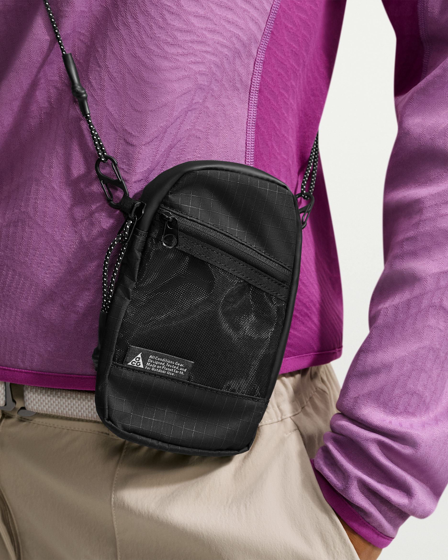 ACG Ultralight Phone Sling - Black/White
