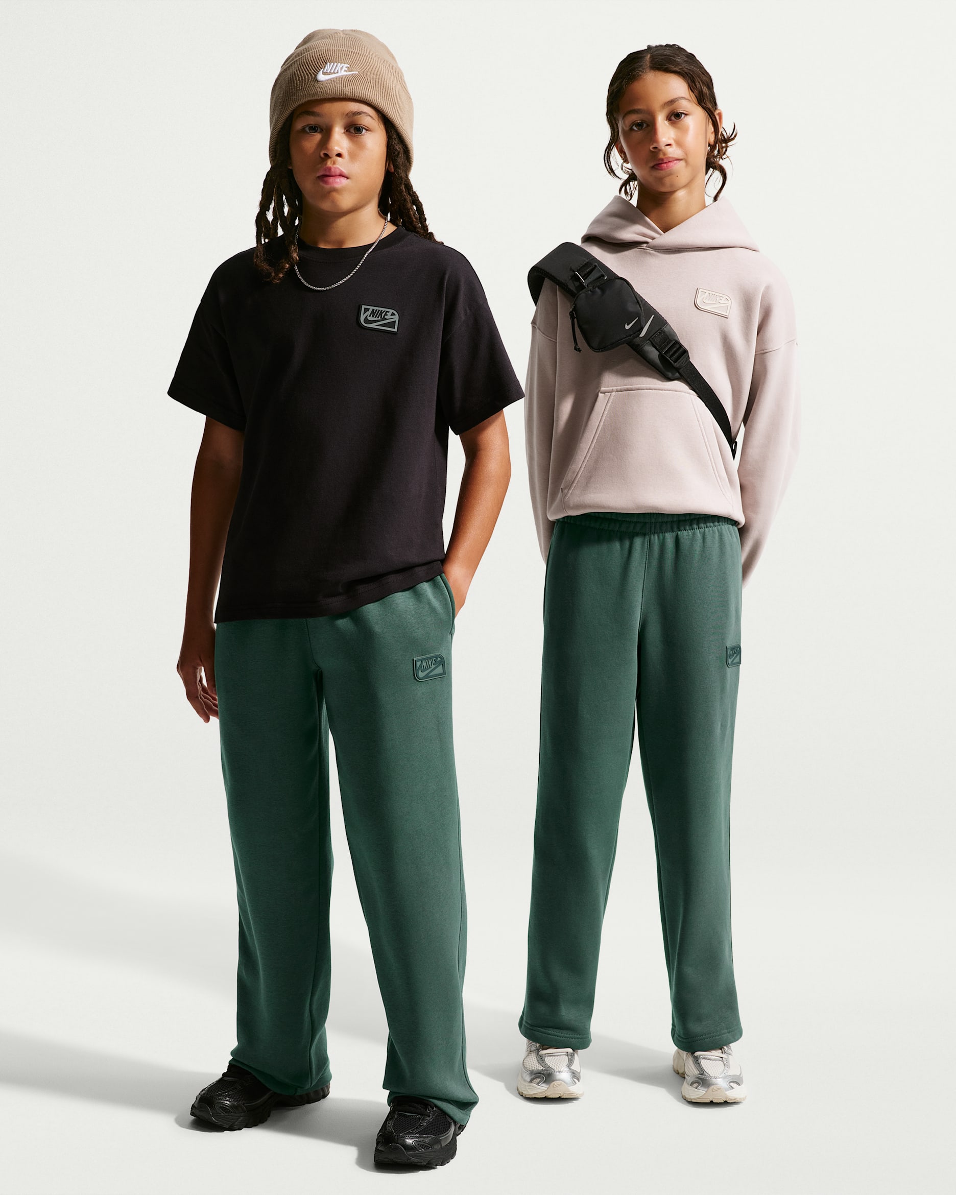 Nike Sportswear Club Fleece Big Kids' Fleece Open-Hem Pants - Camo Green/Black Spruce