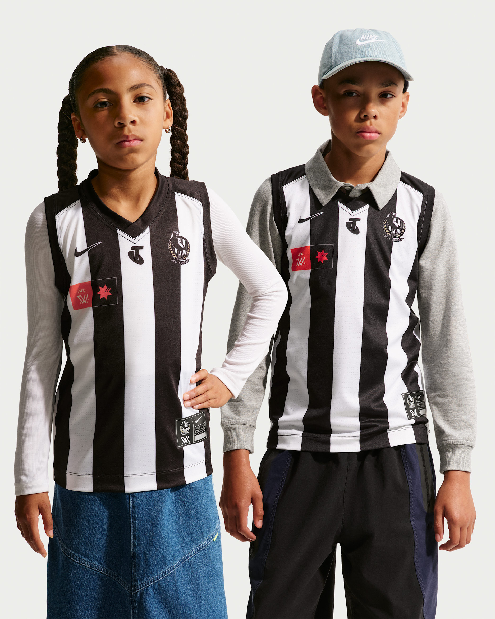 Collingwood F.C. AFLW 2026 Stadium Home Older Kids' Nike AFLW Replica Jersey - Black/White