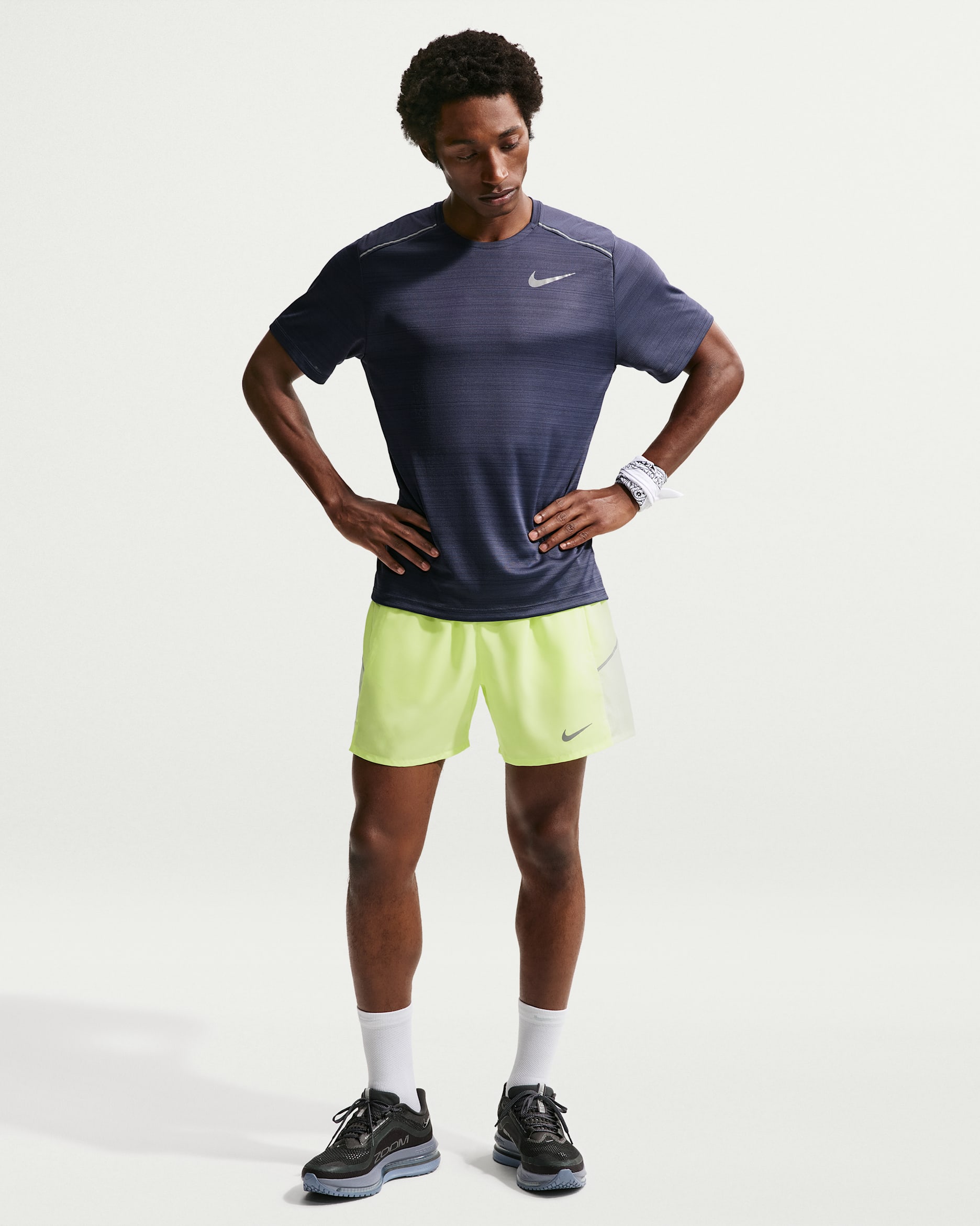 Shorts da running Nike Miler da 13 cm 2 in 1 con Dri-FIT – Uomo - Volt Ice/Barely Volt
