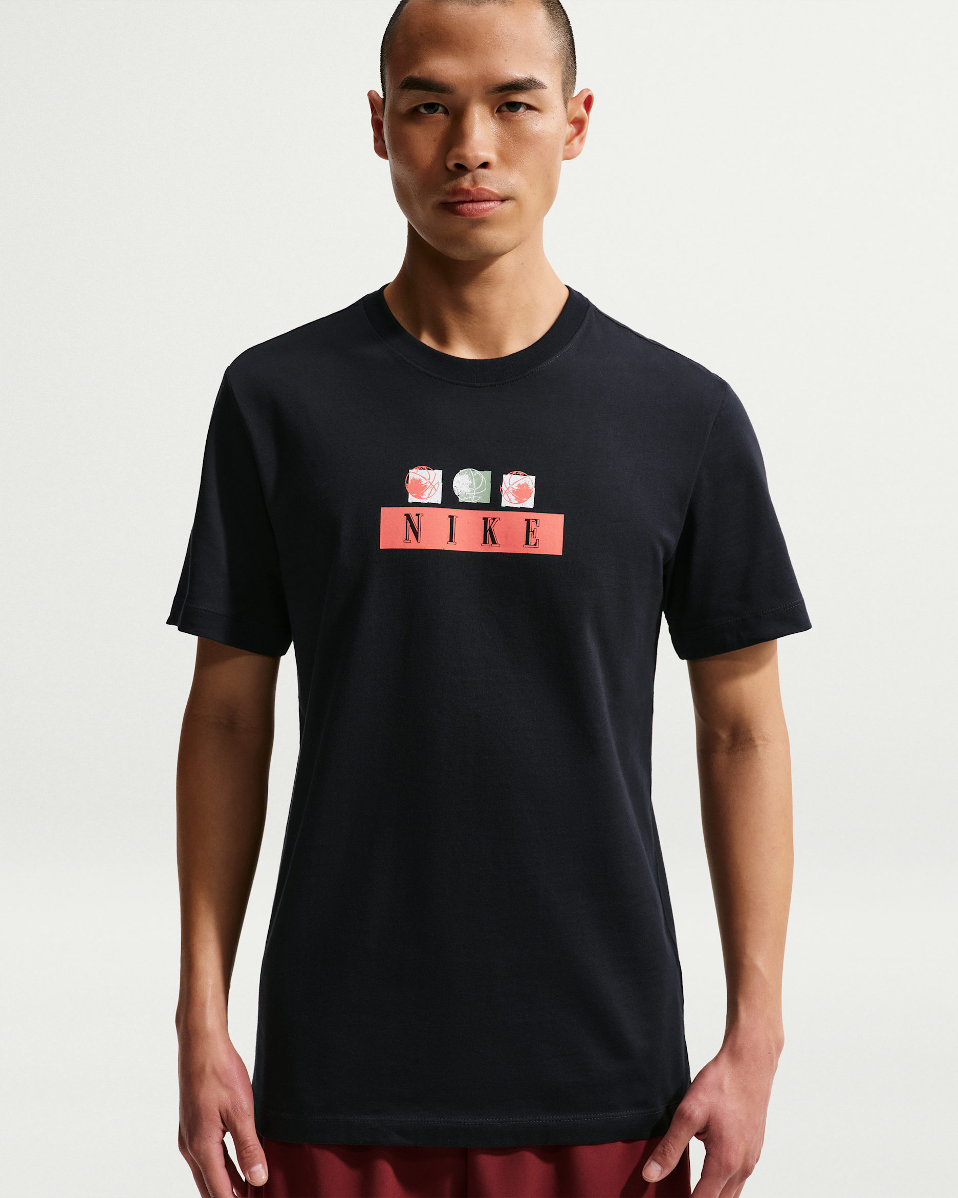 Nike 男款籃球 T 恤 - 黑色