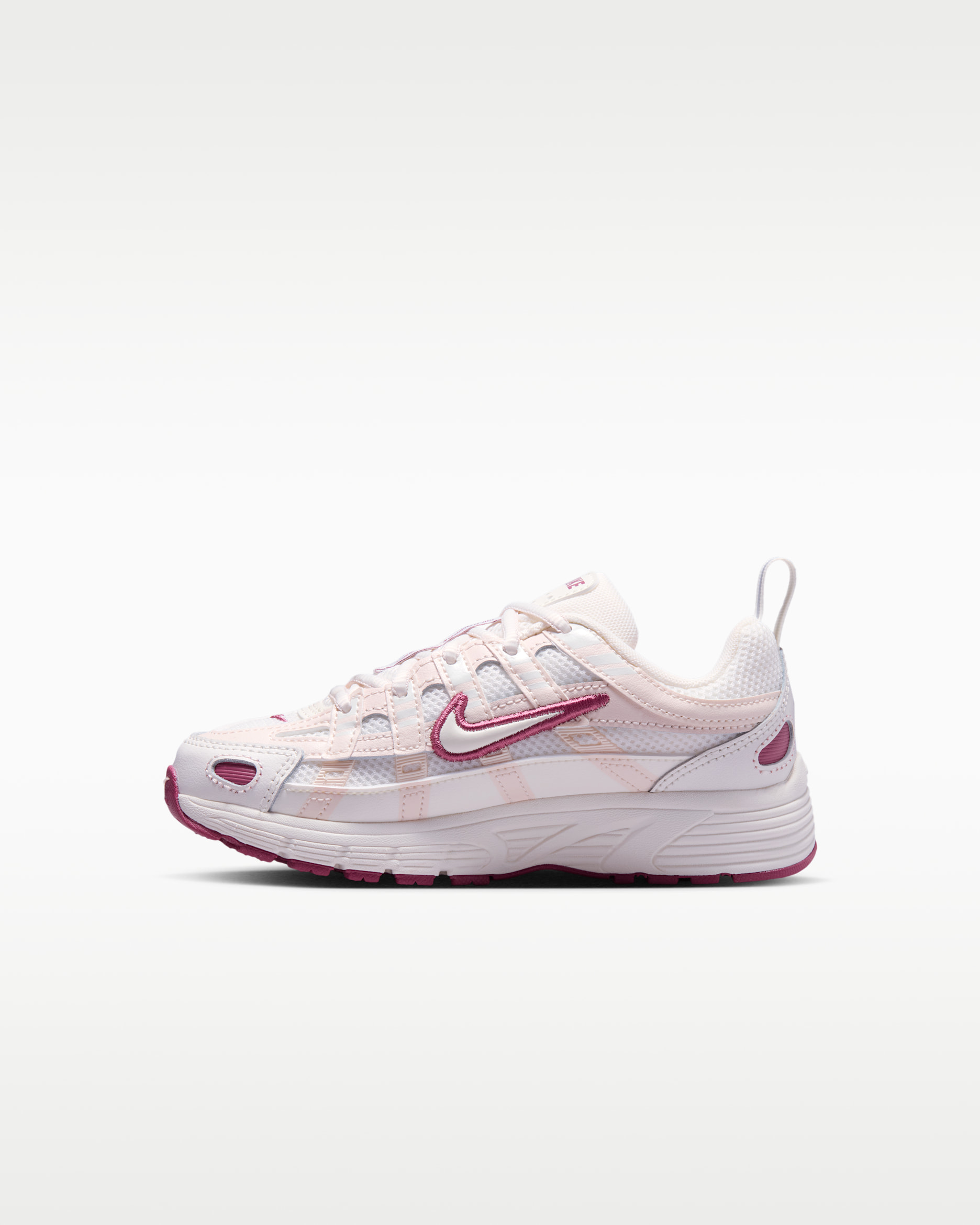 Scarpa Nike P-6000 – Bambino/a - Sail/Chalk/Pink Smoke/Sail