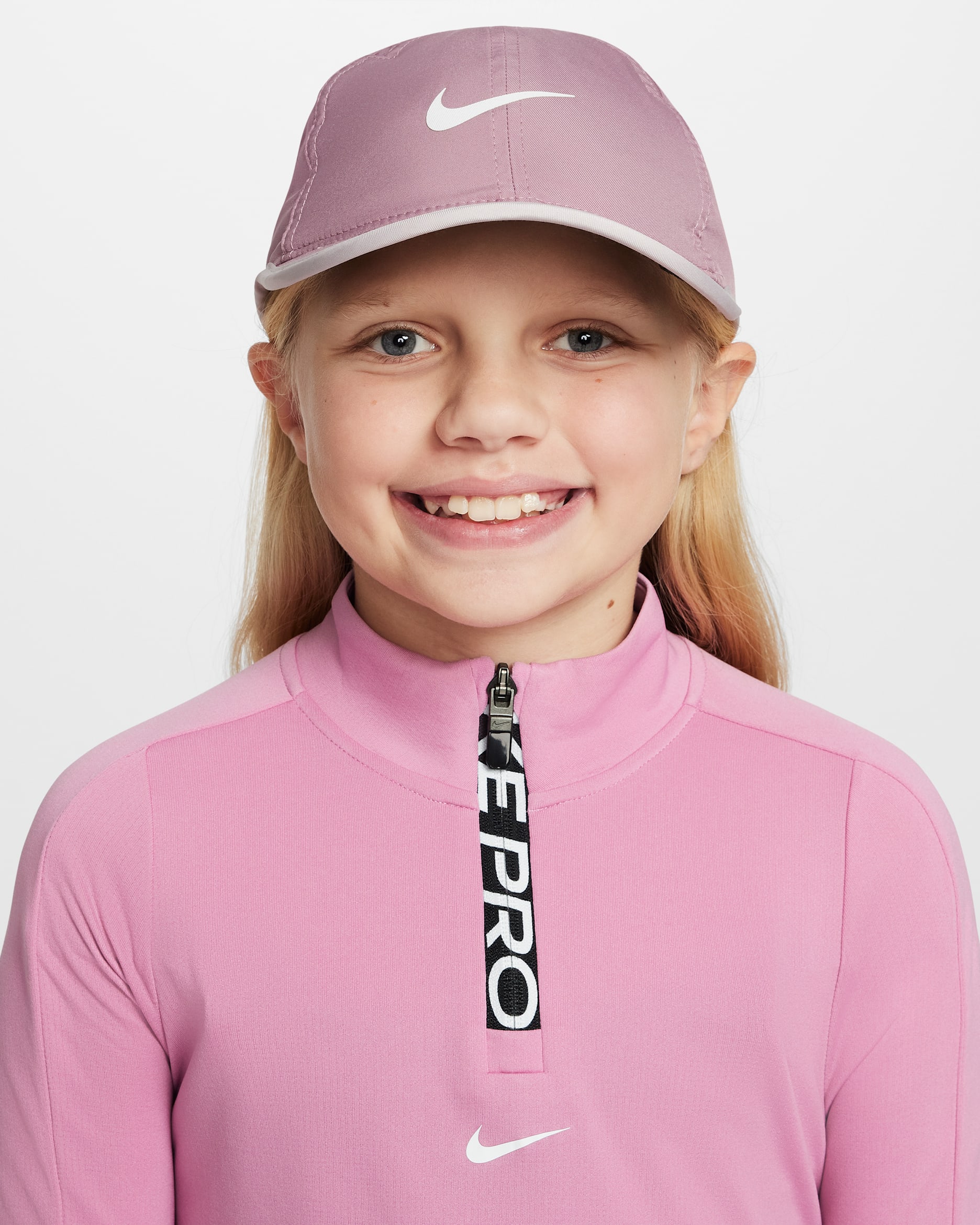 Gorra ligera desestructurada para niños Nike Dri-FIT Club - Polvo ciruela/Violeta platino/Blanco