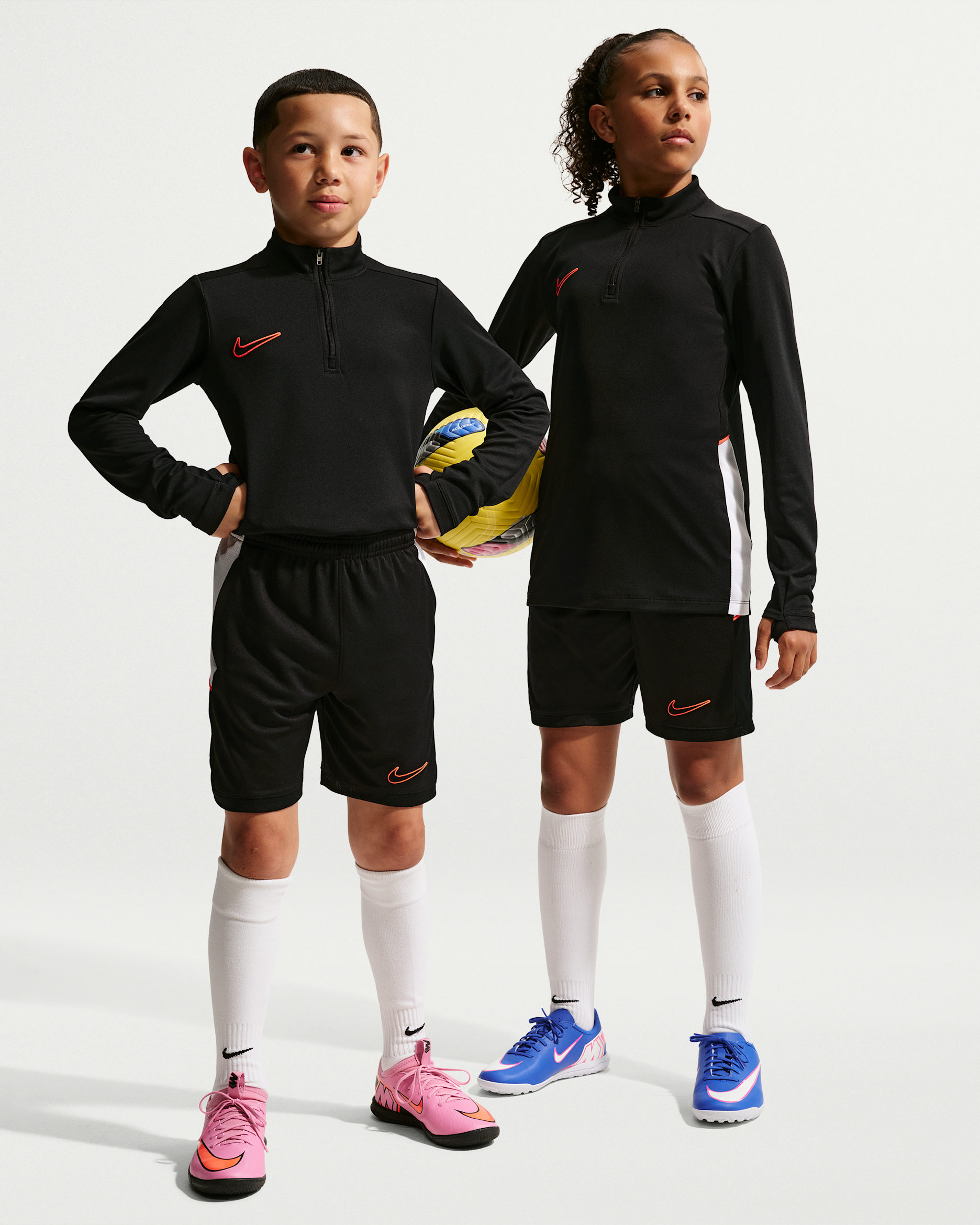 Nike Academy Older Kids' Dri-FIT Football Knit Shorts - Black/White/Bright Crimson/Bright Crimson