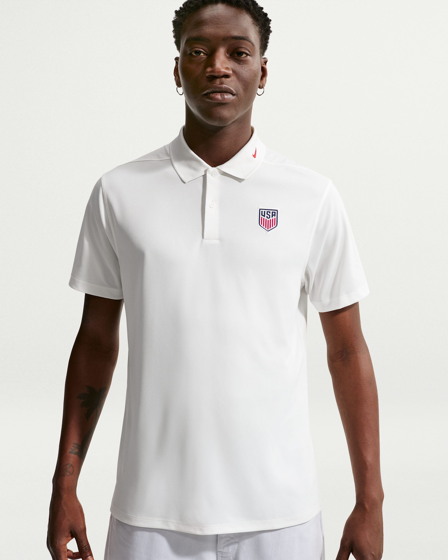 Polo de fútbol Nike Dri-FIT para hombre de la selección nacional de fútbol masculino de Estados Unidos Victory. - Vela/Rojo reto
