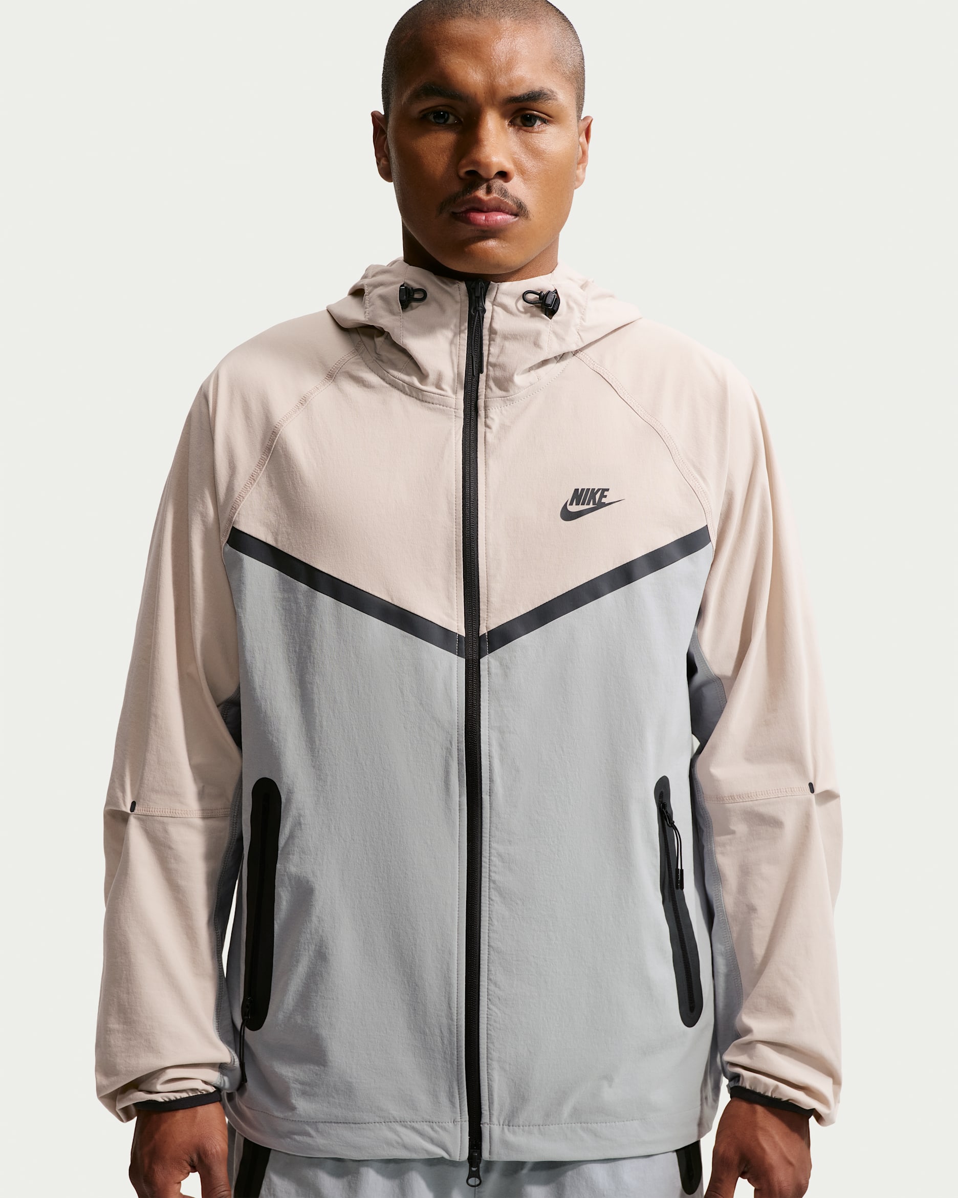 Nike Tech Dri-FIT geweven Windrunner herenjack met rits over de hele lengte - Wolf Grey/Cream II/Zwart
