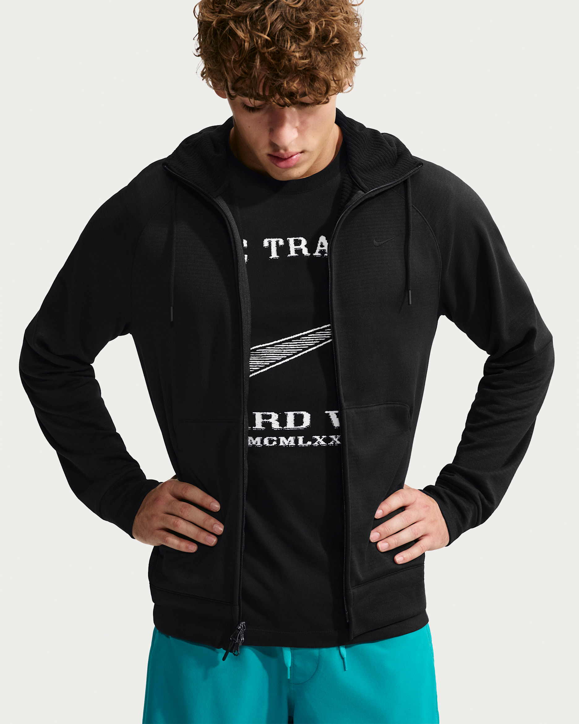 Nike Primary NanoKnit Men's Therma-FIT Full-Zip Hoodie - Black/Black