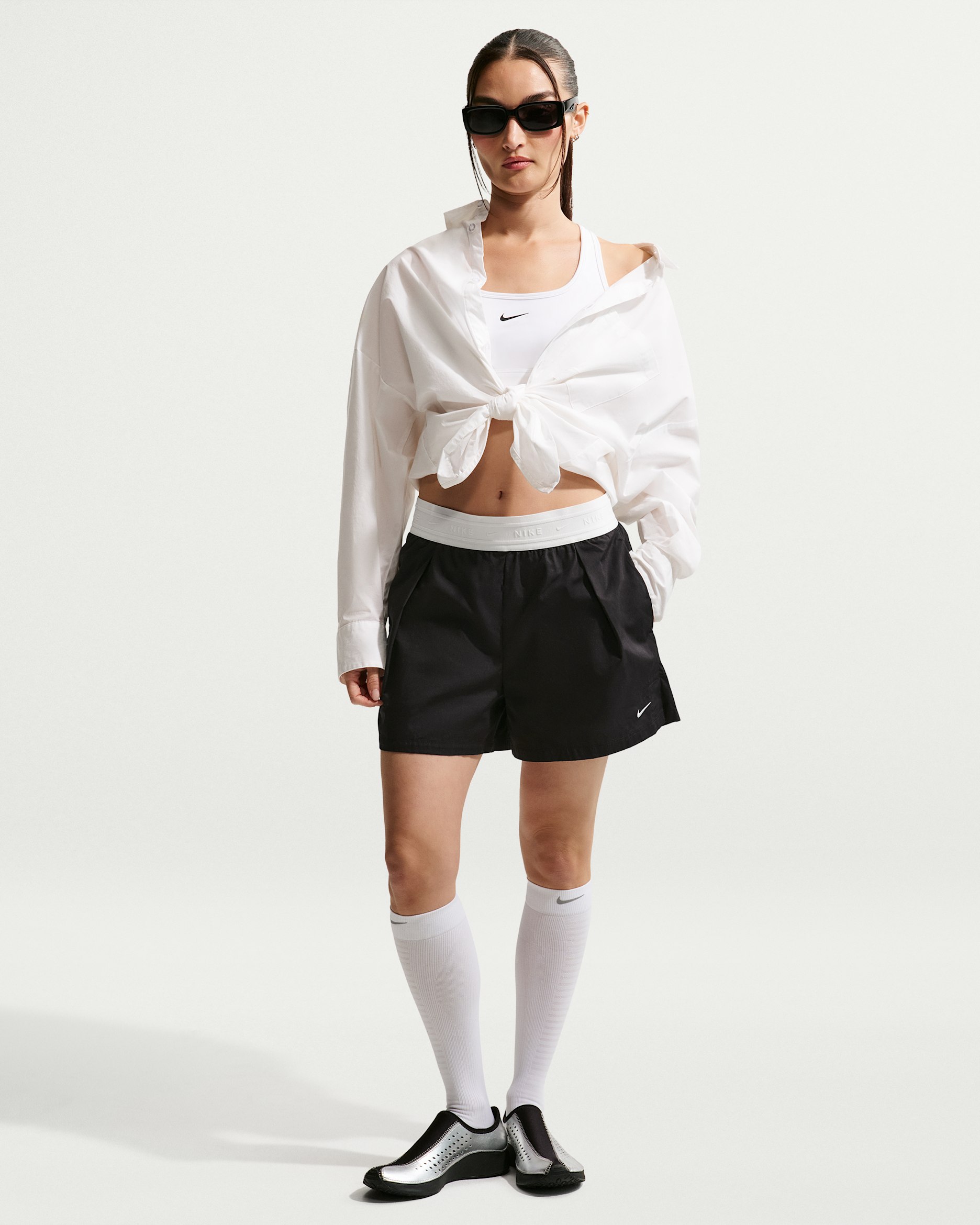 Nike Sportswear Chill Poplin Women's Loose Mid-Rise Shorts - Black/Summit White
