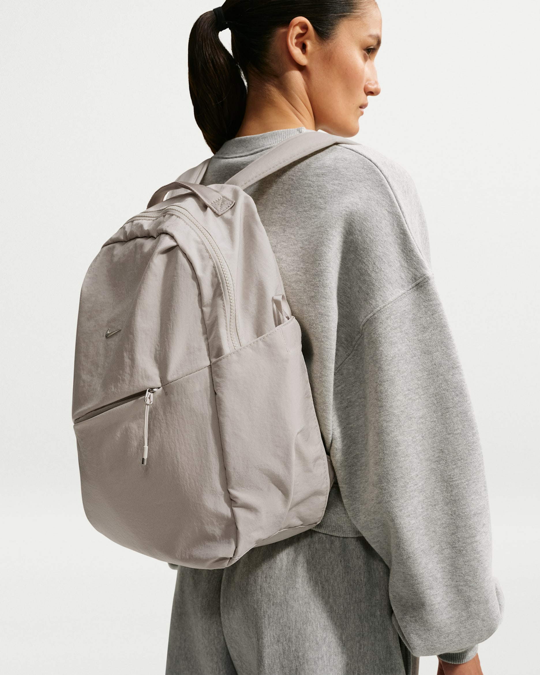 Nike Aura Backpack (24L) - Cream II/Cream II/MT SILVER BRL