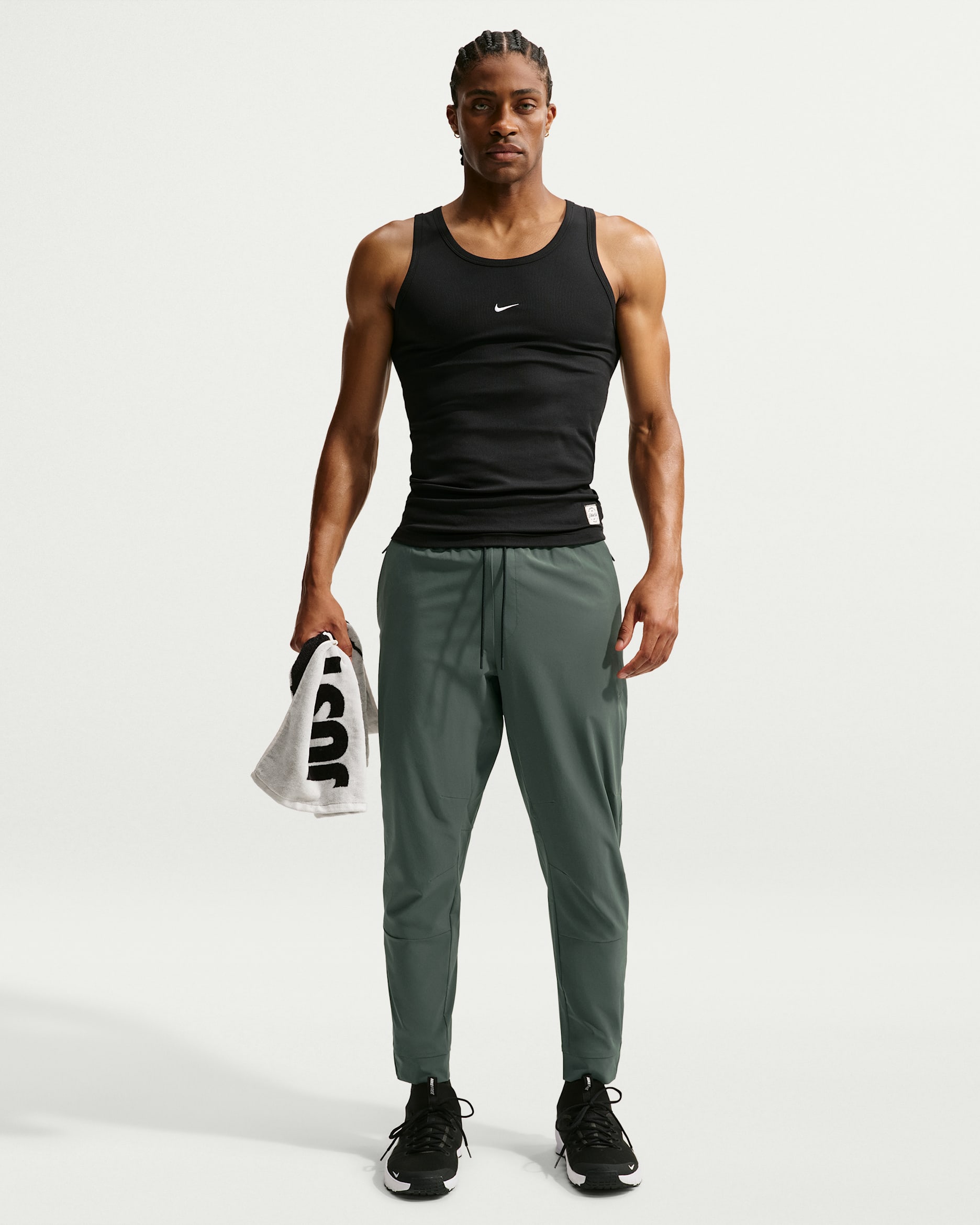 Nike Unlimited Men's Dri-FIT Zippered Cuff Versatile Pants - Camo Green/Black/Camo Green