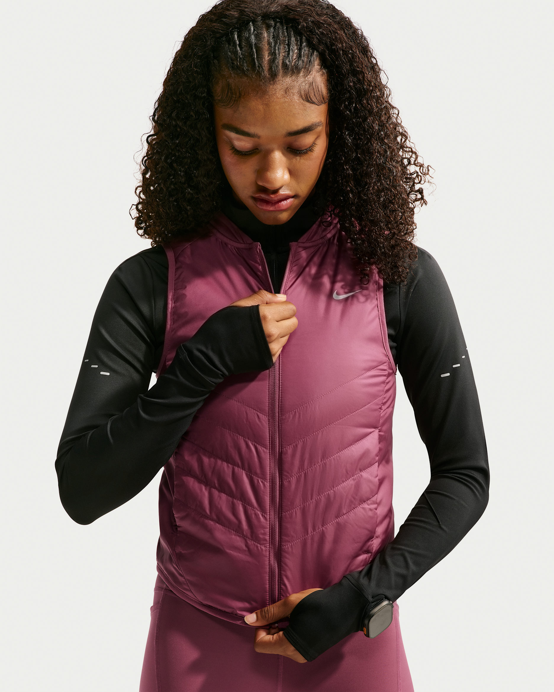 Nike Tempo Women's Repel Warm Running Vest - Pink Smoke