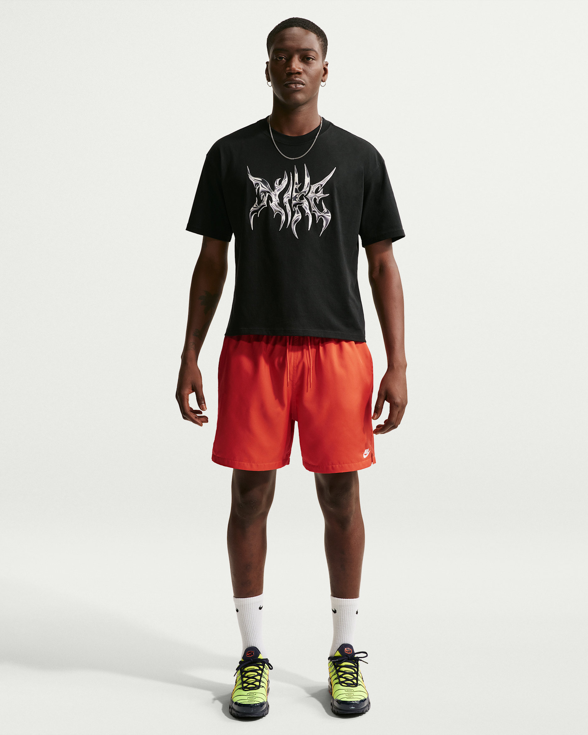 Shorts de tejido Woven Flow para hombre Nike Club - Arcilla cósmico/Blanco