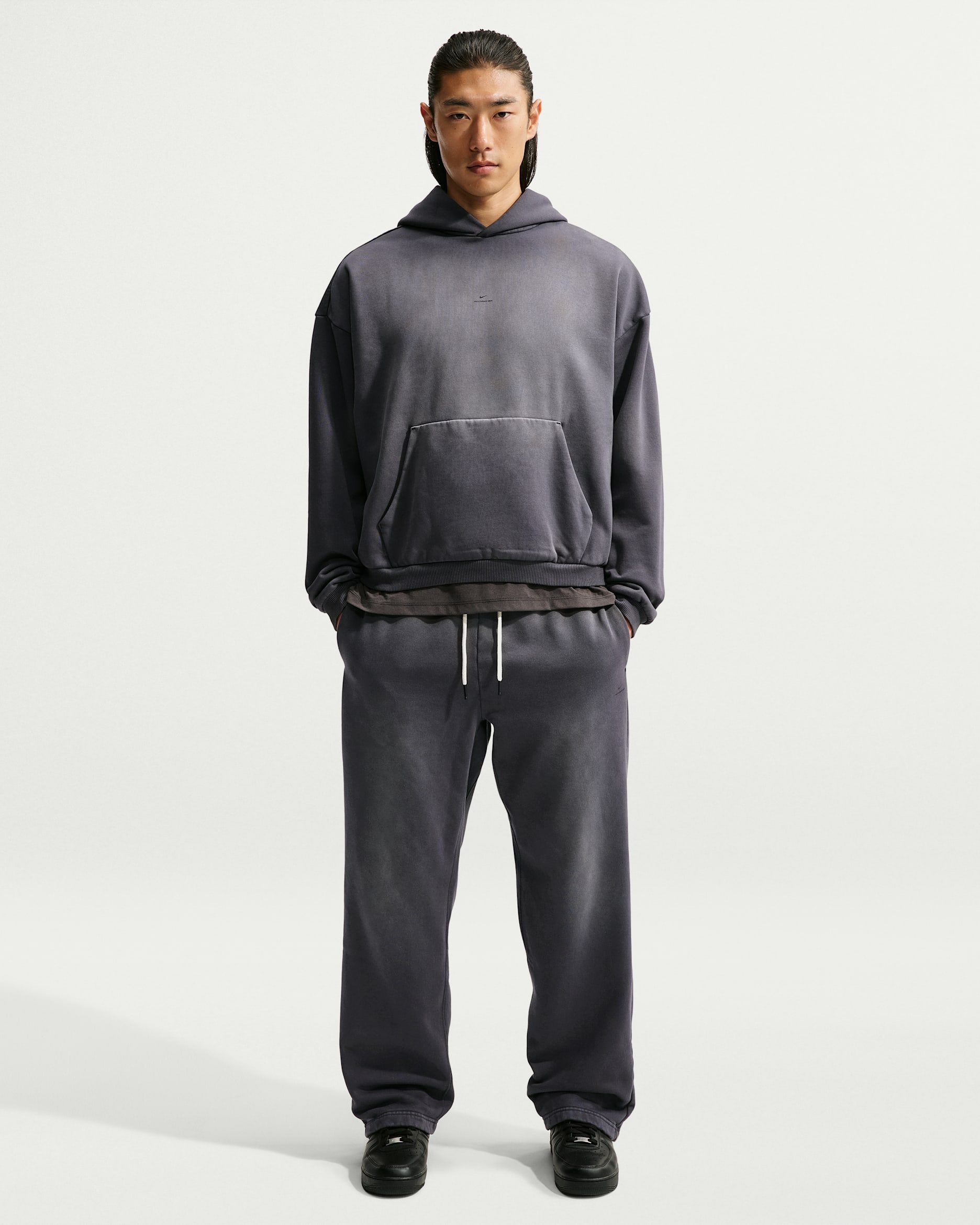 Nike Standard Issue Men's Brushed Heavy Oversized Basketball Trousers - Black/Pale Ivory/Black
