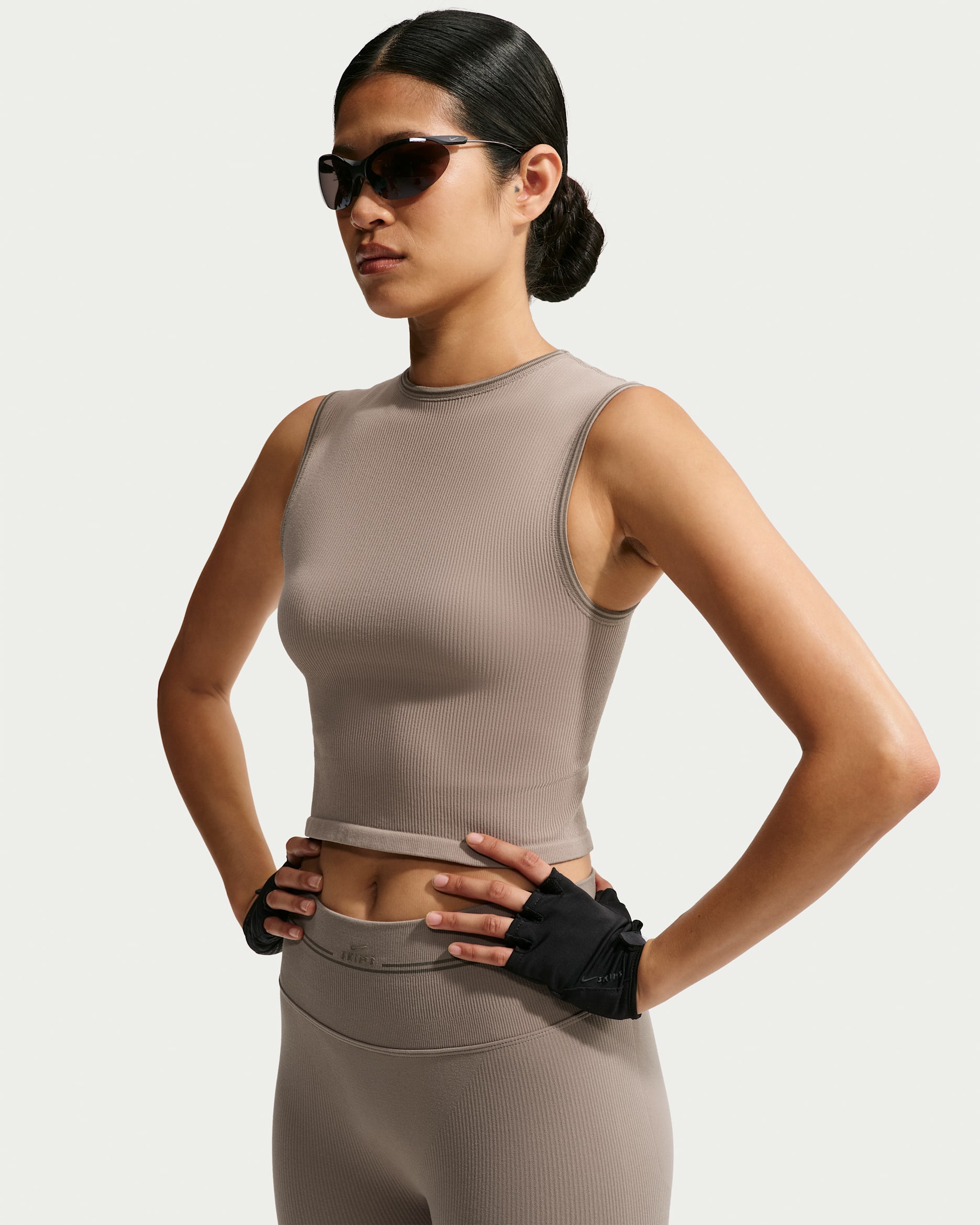 Träningslinne NikeSKIMS Ribbed Seamless för kvinnor - NSKM Driftwood
