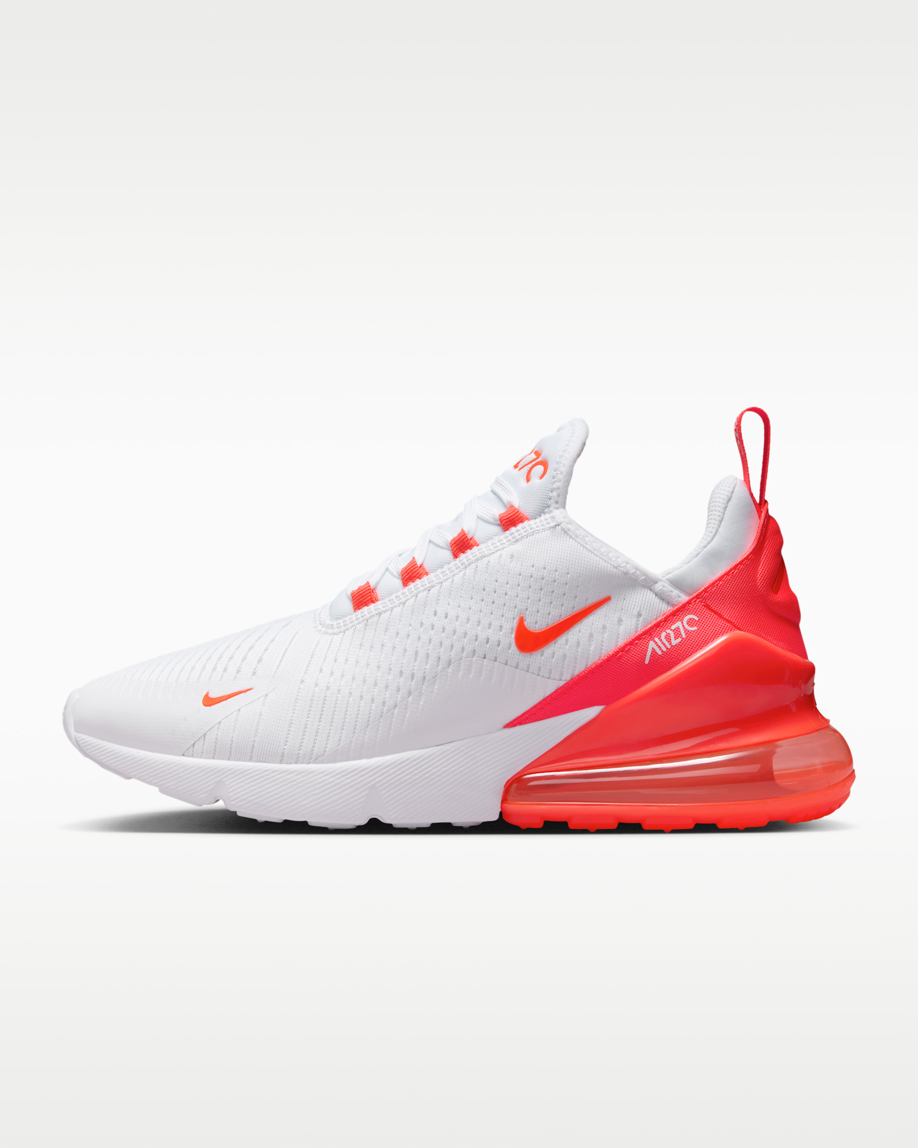 Tenis para mujer Nike Air Max 270 - Blanco/Blanco/Carmesí brillante