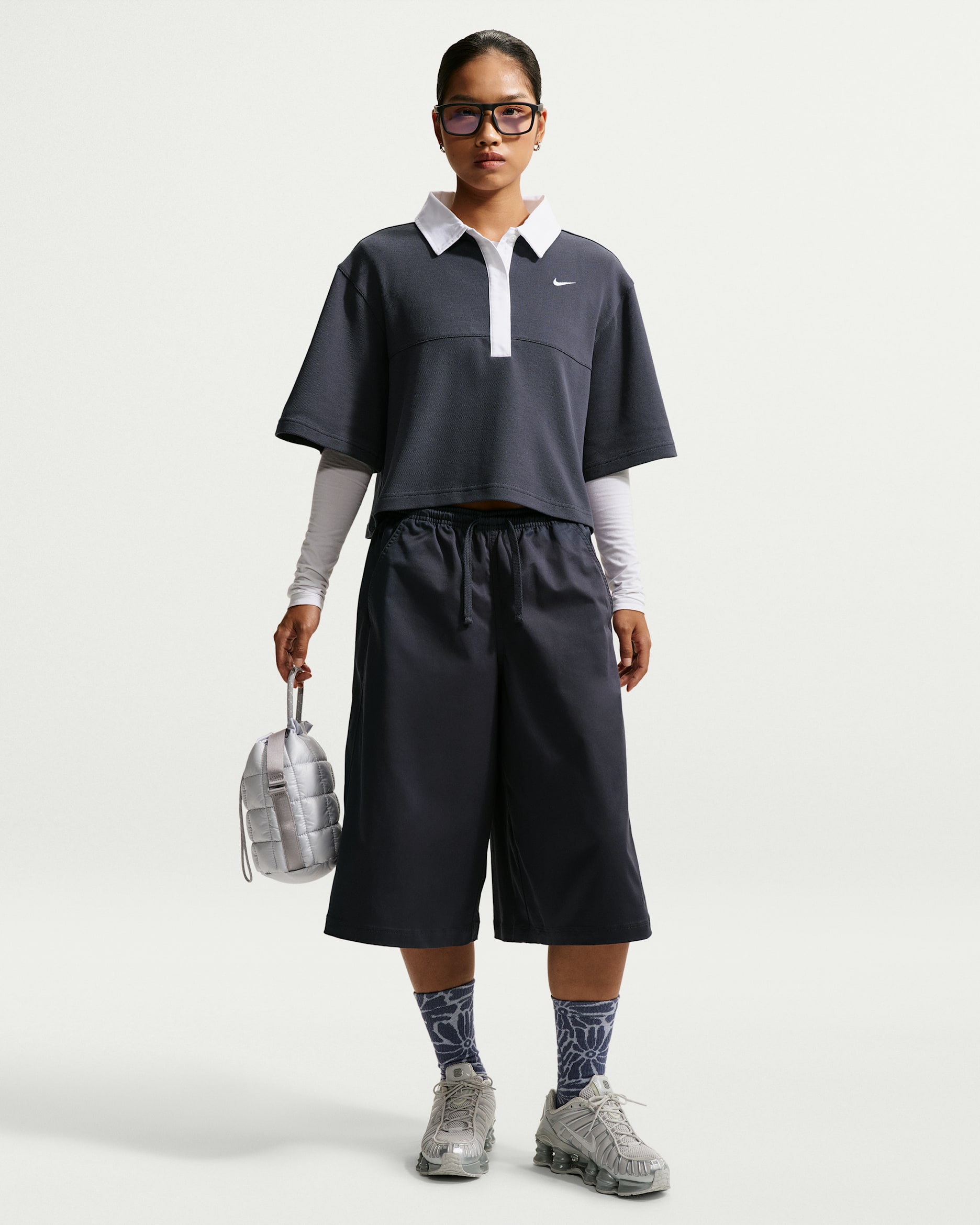 Nike Sportswear 女款寬版中腰傘兵短褲 - Gridiron/Gridiron