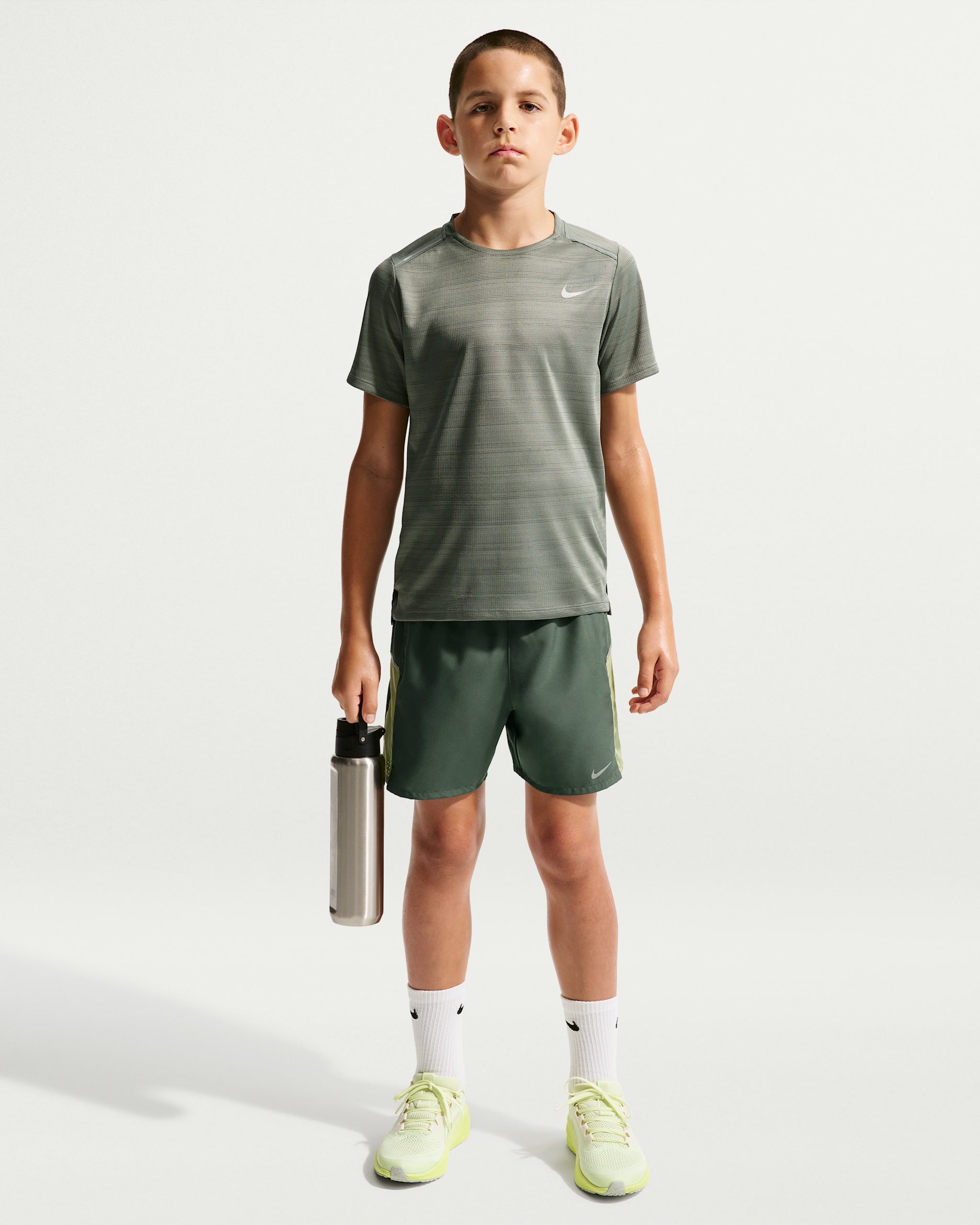 Nike Miler Older Kids' Dri-FIT Training Shorts - Camo Green/Dusty Olive