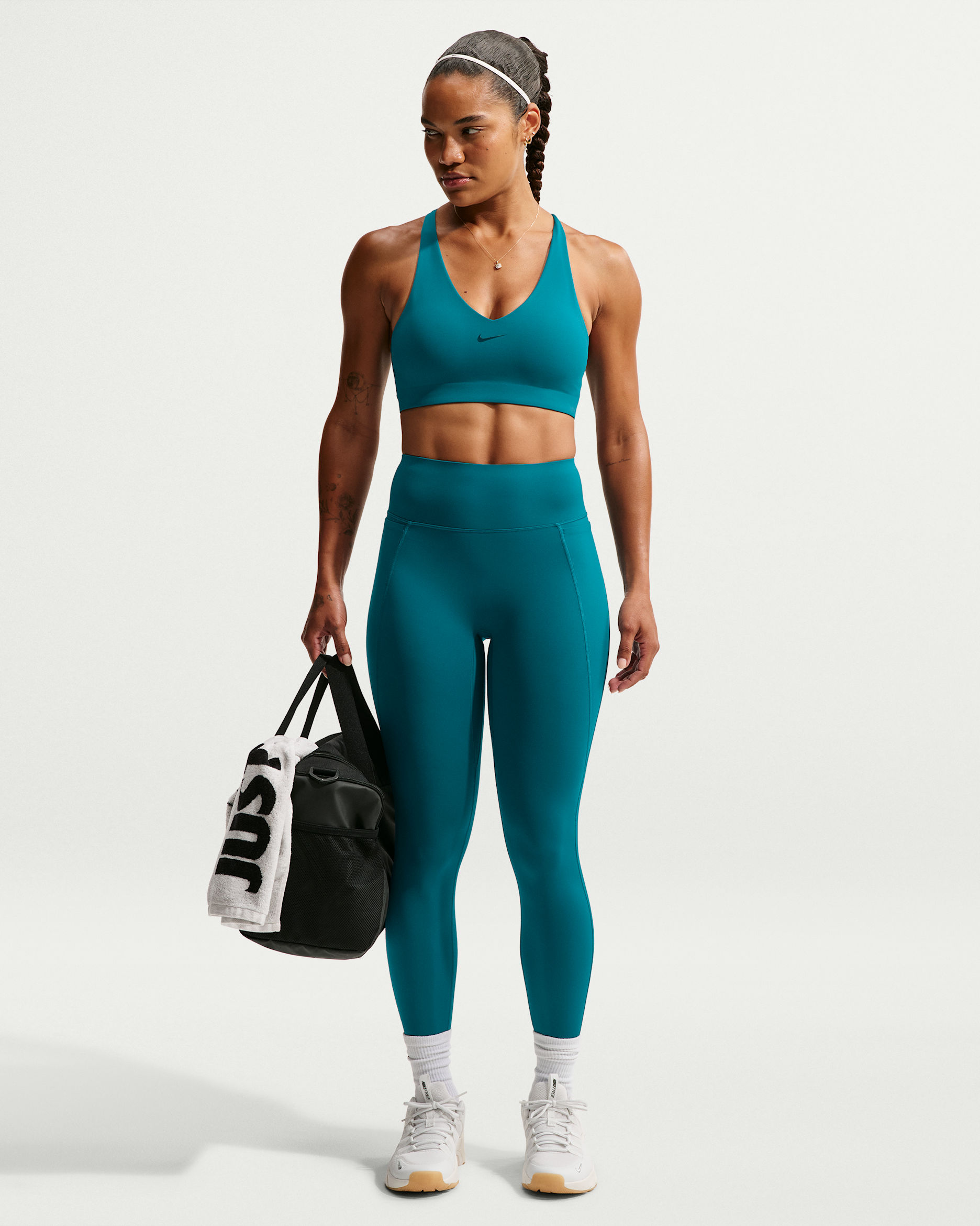 Nike Universa 7/8-Leggings mit Taschen, mittlerem Halt und hohem Bund für Damen - Bright Spruce/Bright Spruce/Midnight Turquoise