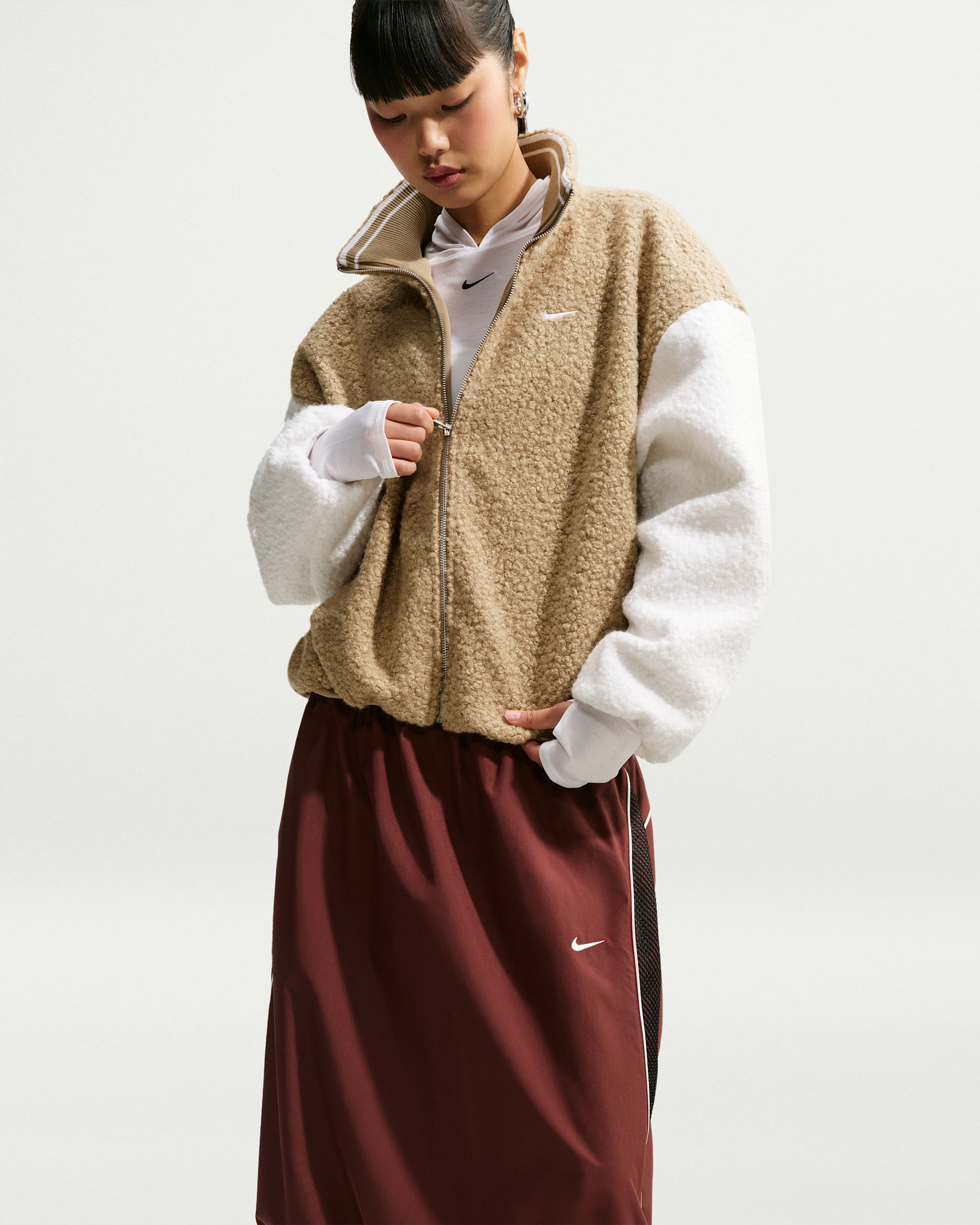 Nike Sportswear Women's Oversized High-Pile Fleece Jacket - Parachute Beige/White/White
