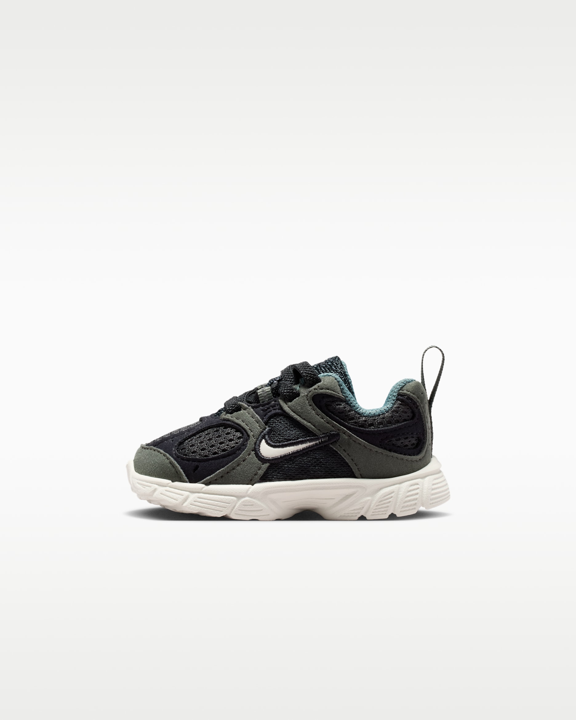 Nike V5 RNR sko i semsket skinn til sped- og småbarn - Team Black/Mineral Slate/Mineral Spruce/Spruce Aura