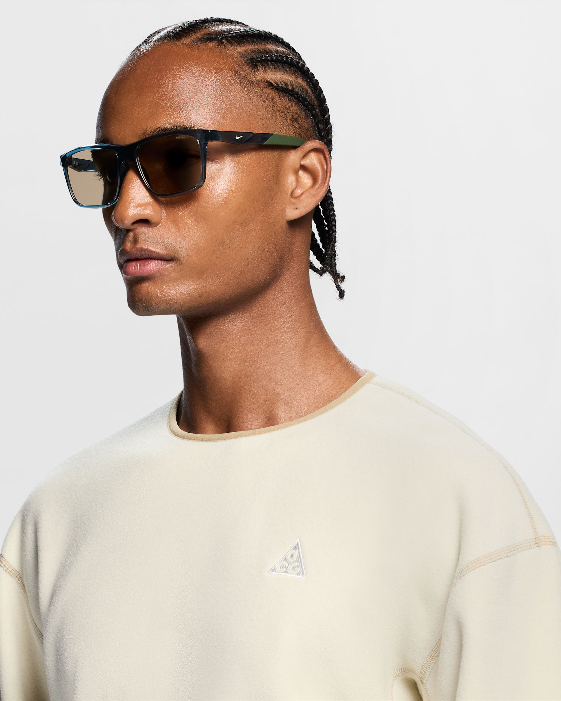 Nike Radeon Byte Mirrored Sunglasses - Smokey Blue/Gold