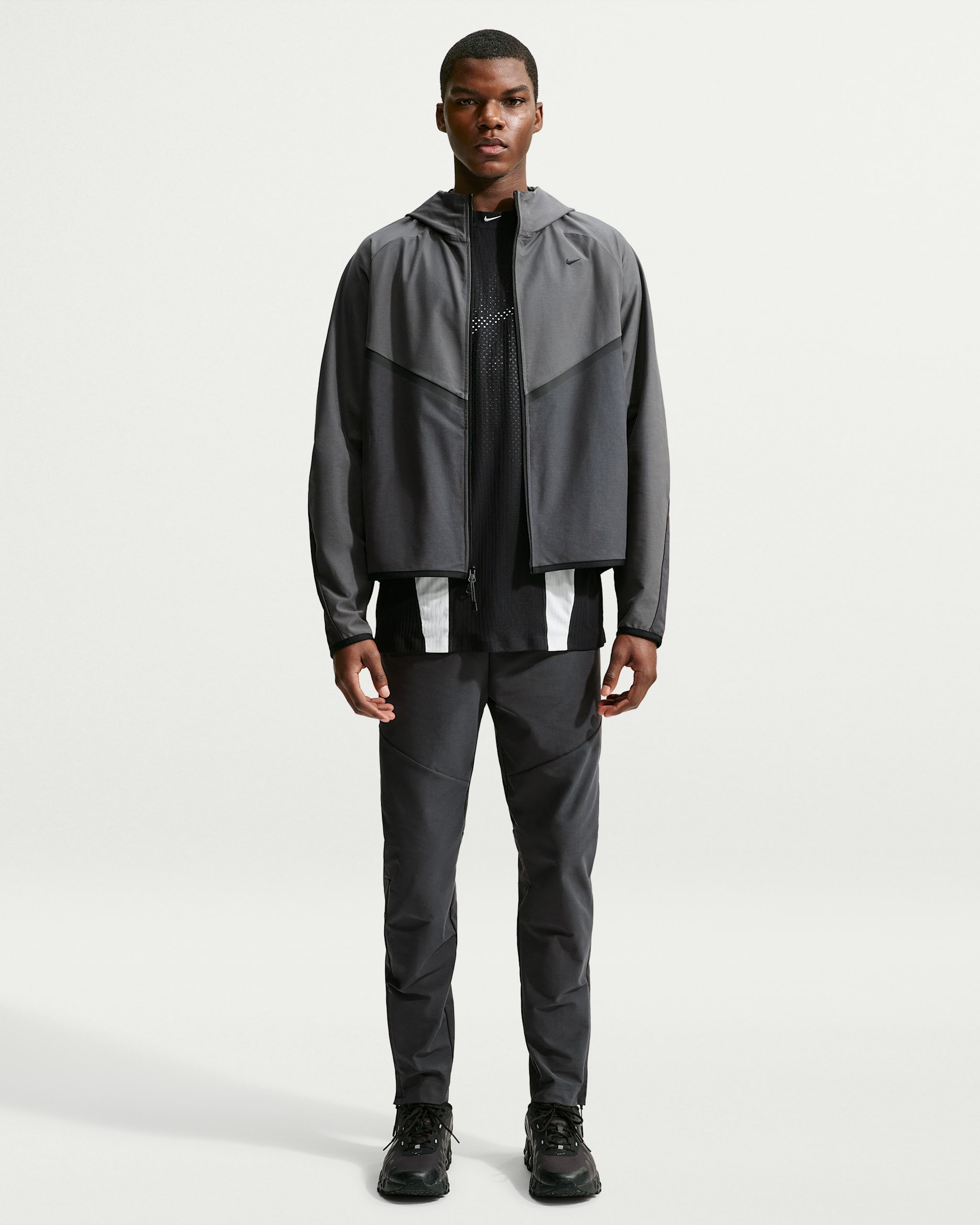 Maskinstrikkede Nike Tech Dri-FIT Shori-bukser til mænd - Anthracite/sort