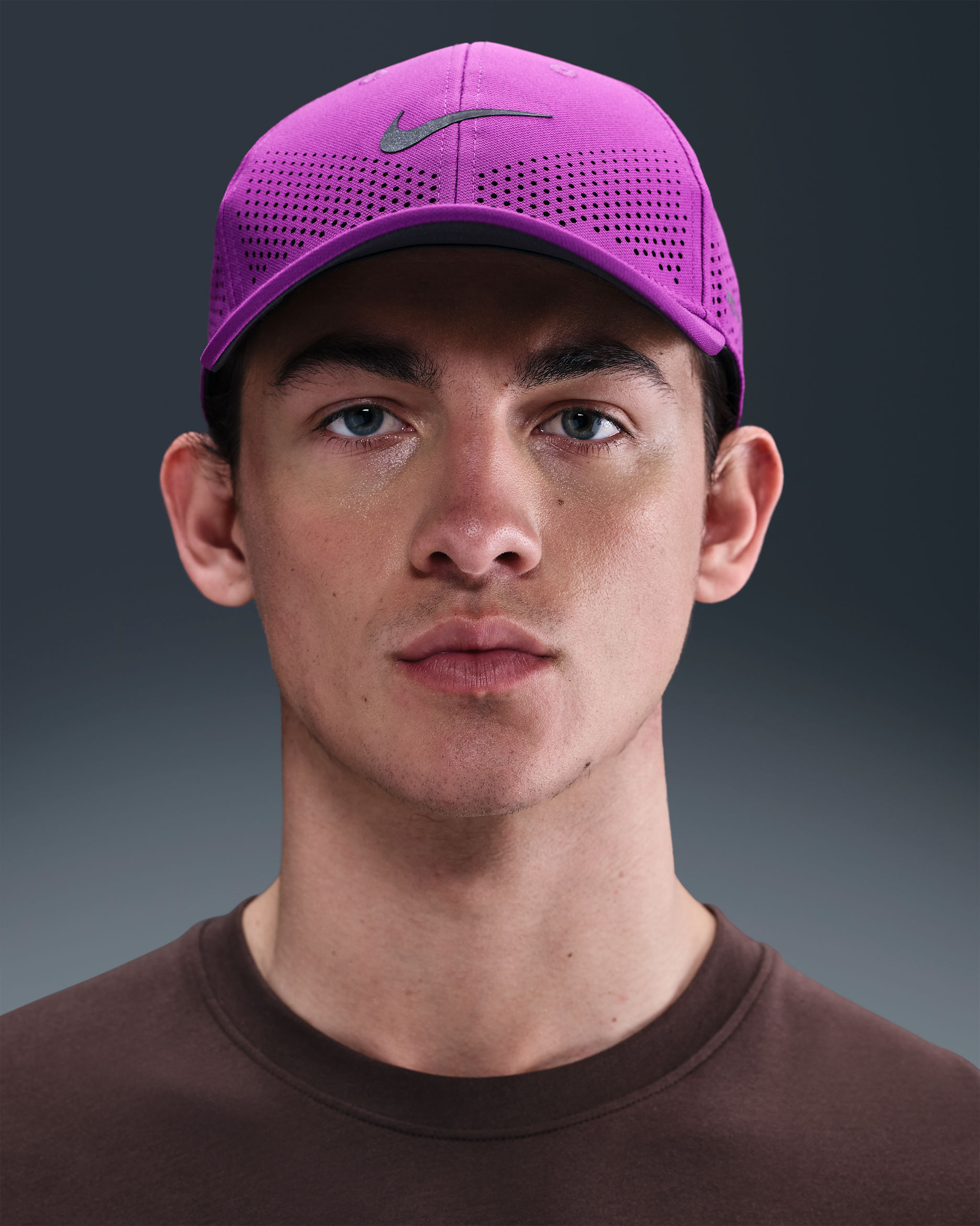 나이키 드라이 핏 ADV 클럽 스트럭처 스우시 캡 - 비비드 퍼플/블랙