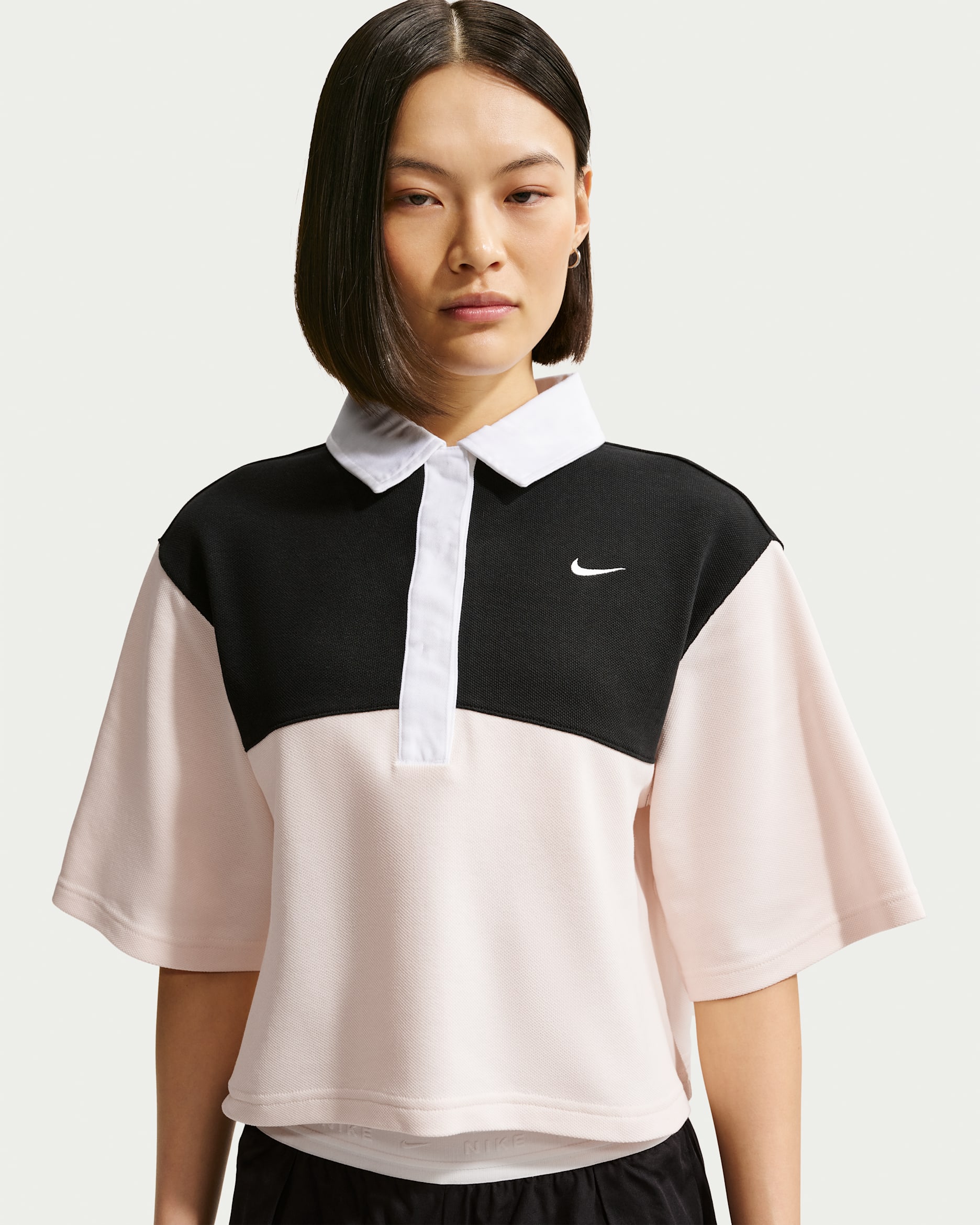 나이키 스포츠웨어 여성 오버사이즈 반팔 폴로 - 블랙/블랙/초크/세일